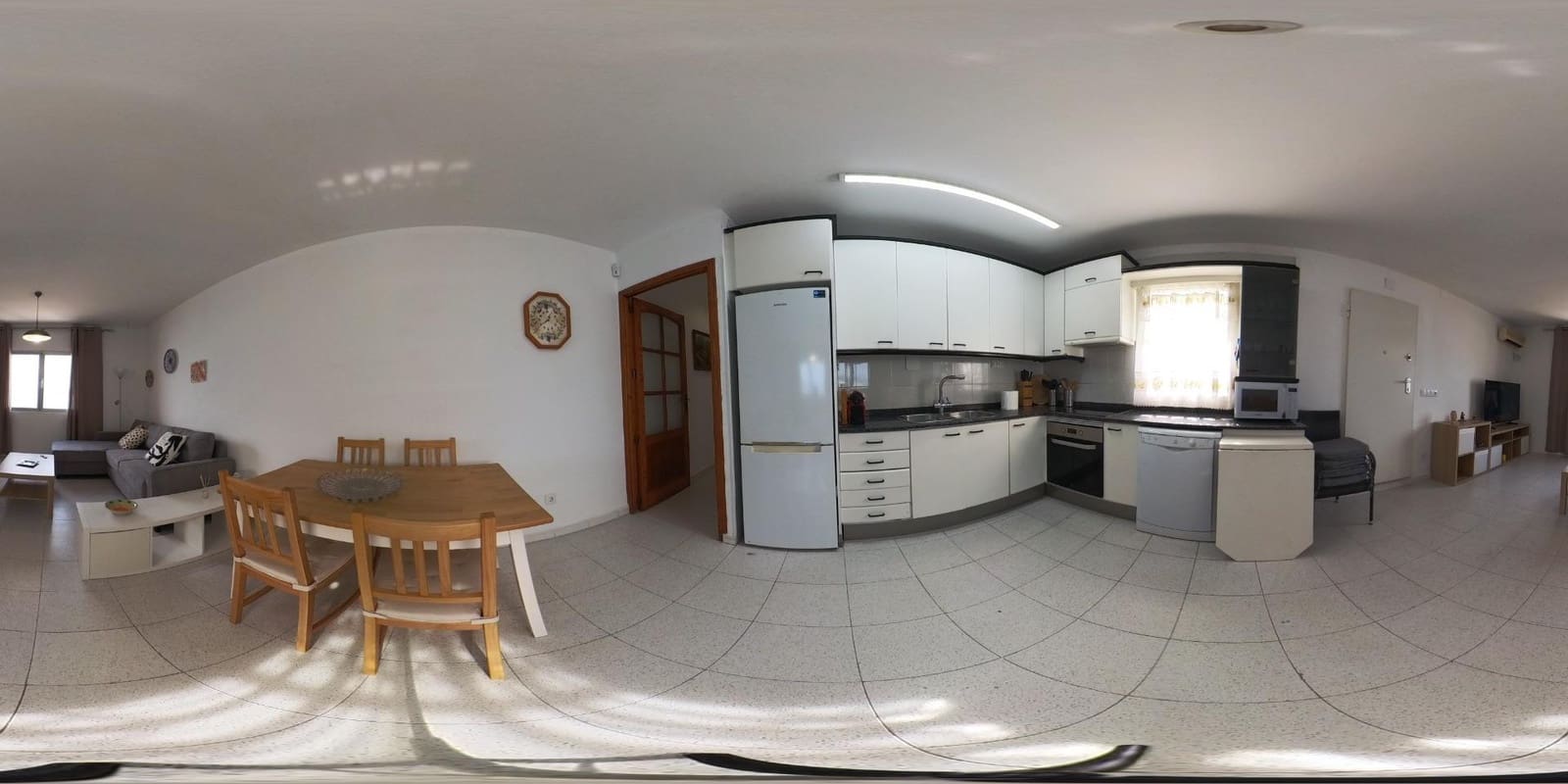 Appartement de 2 chambres à louer à Palma de Mallorca - 2 000 € (Ref: 9535886)