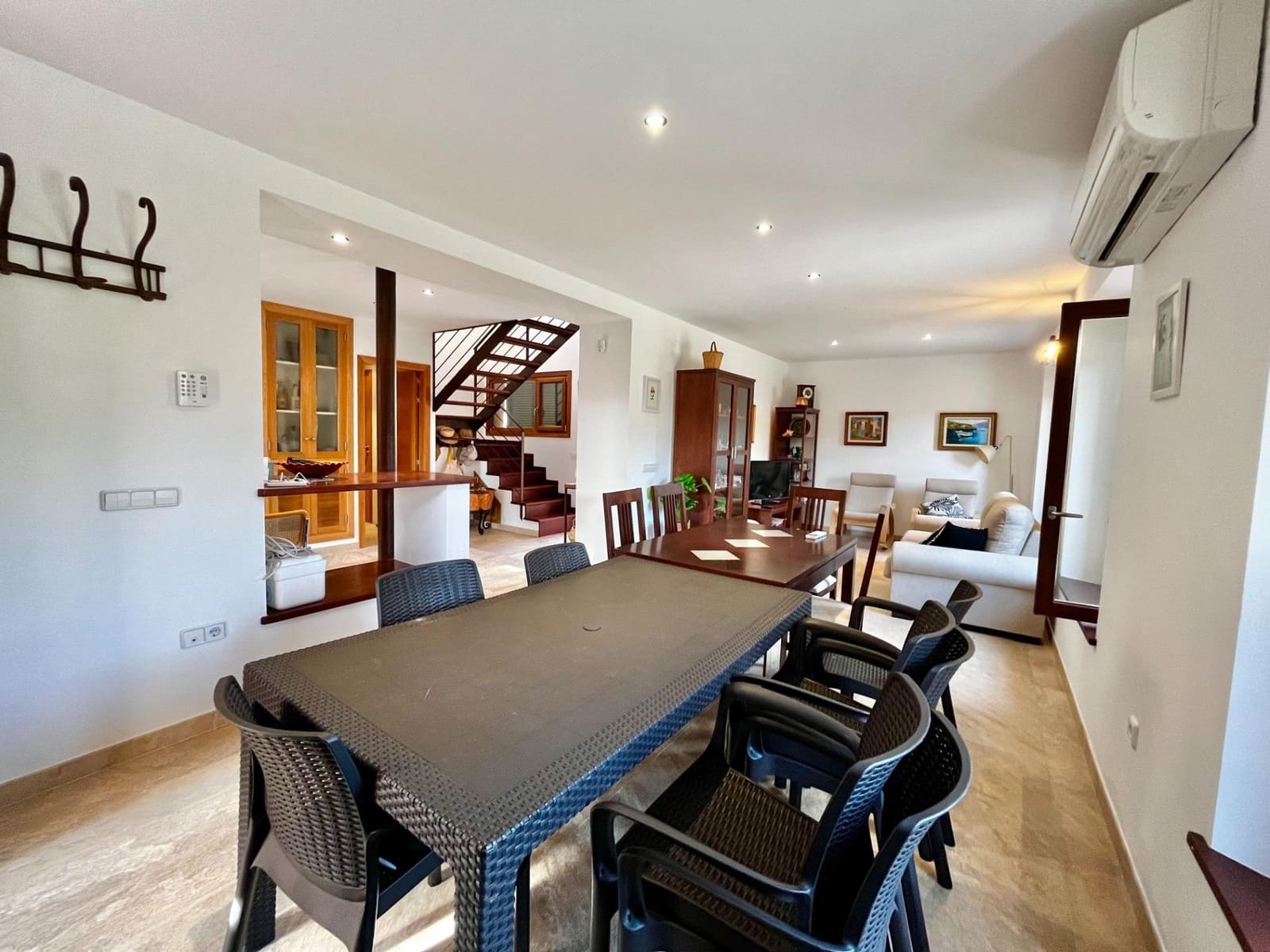 3 soveværelse Villa til leje i Santanyi med garage - € 2.850 (Ref: 9543554)