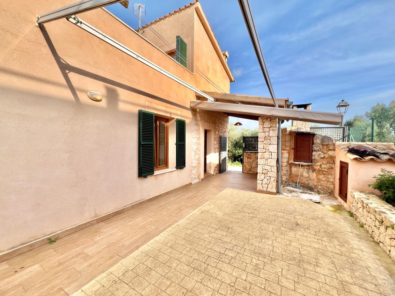 3 soveværelse Villa til leje i Santanyi med garage - € 2.500 (Ref: 9543554)