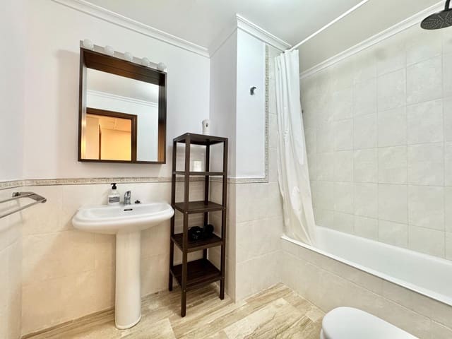 3 soveværelse Lejlighed til salg i Cala Ratjada, Capdepera med garage - € 499.000 (Ref: 9543555)