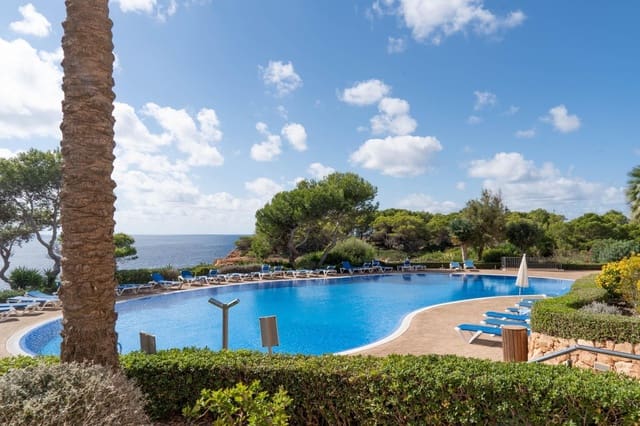 2 bedroom Apartment for sale in Llucmajor with pool garage - € 450,000 (Ref: 9543556)