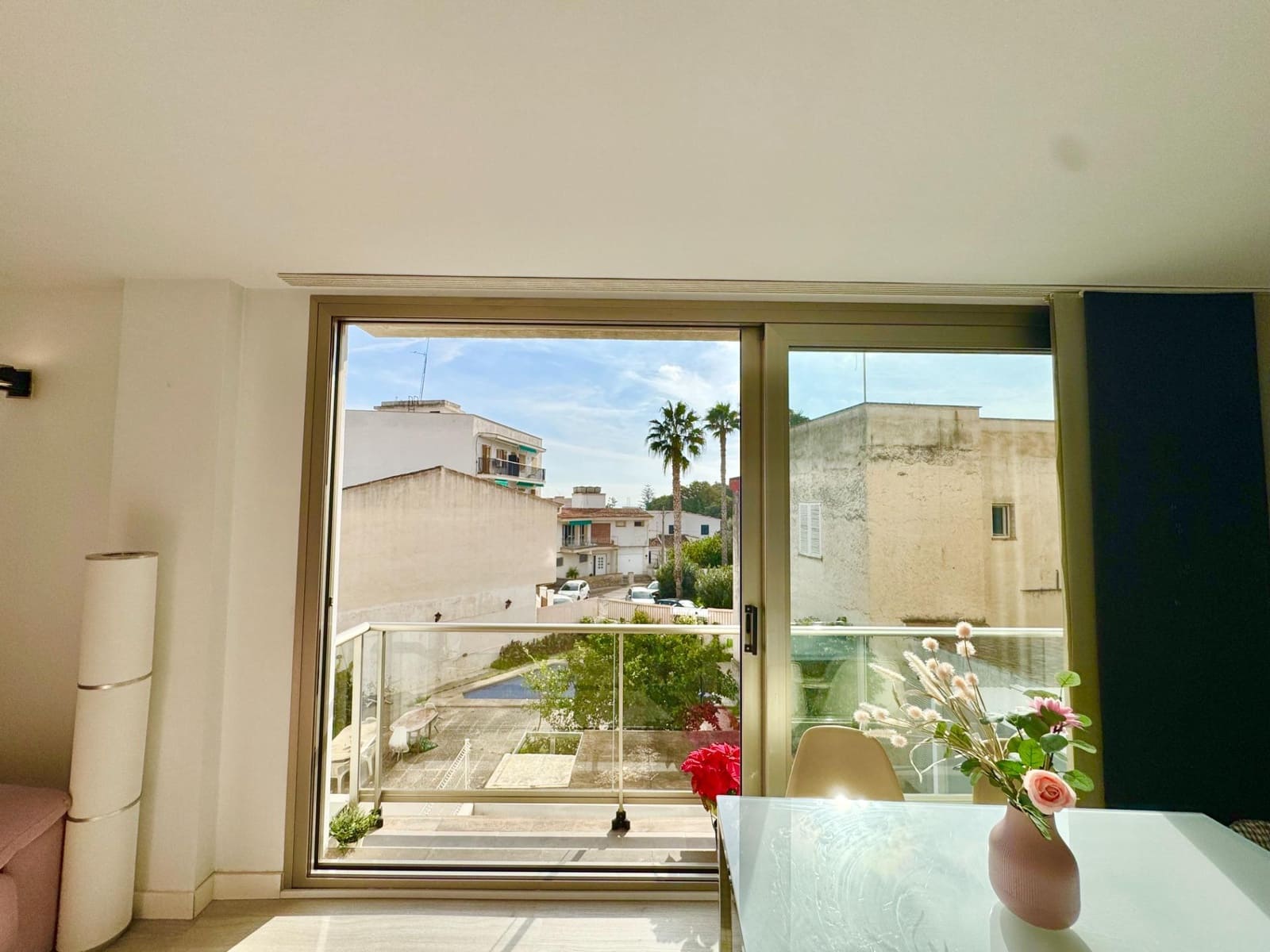 2 bedroom Flat for sale in Palma de Mallorca with garage - € 459,000 (Ref: 9555795)