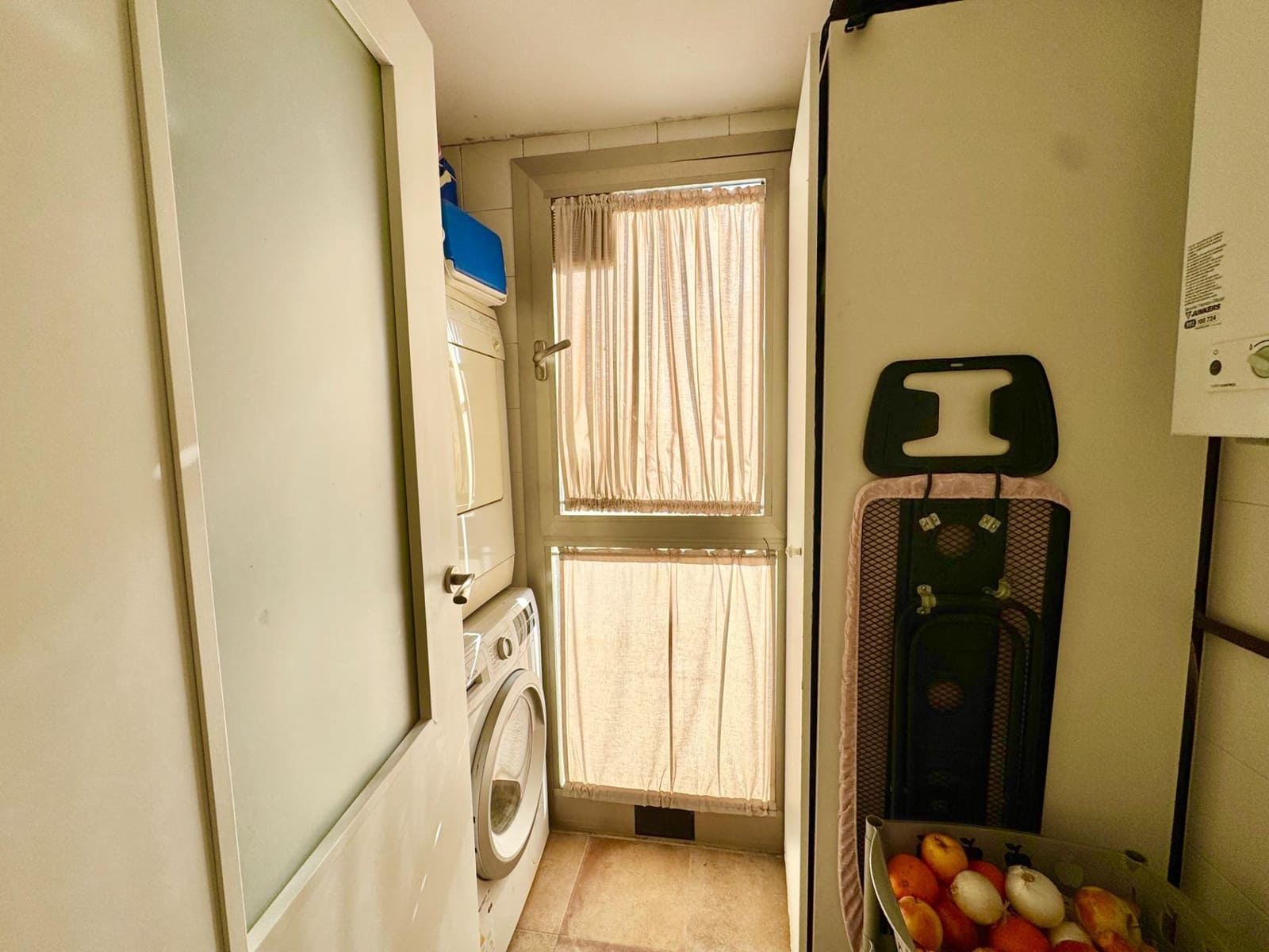 2 bedroom Flat for sale in Palma de Mallorca with garage - € 459,000 (Ref: 9555795)