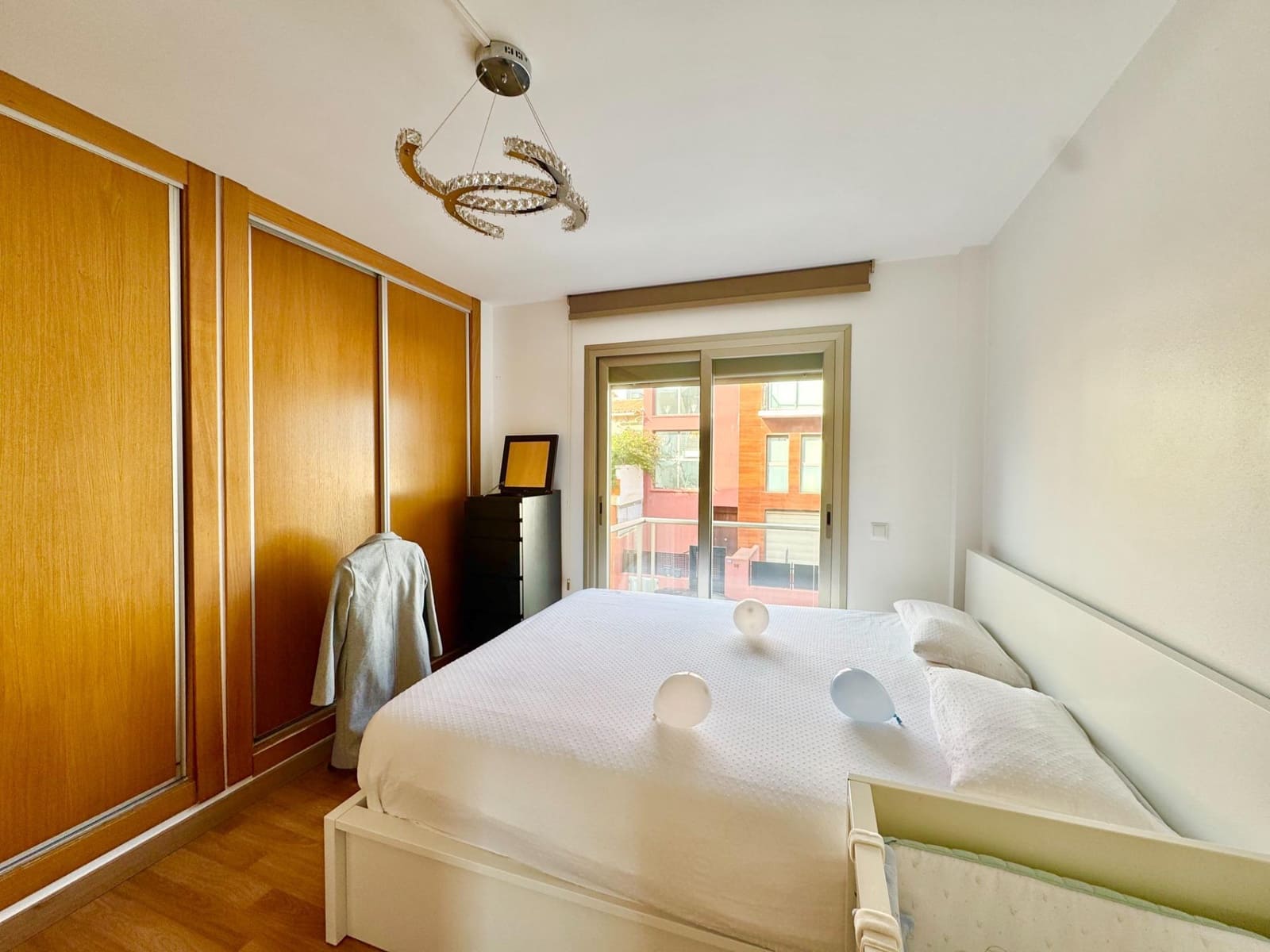 2 bedroom Flat for sale in Palma de Mallorca with garage - € 459,000 (Ref: 9555795)