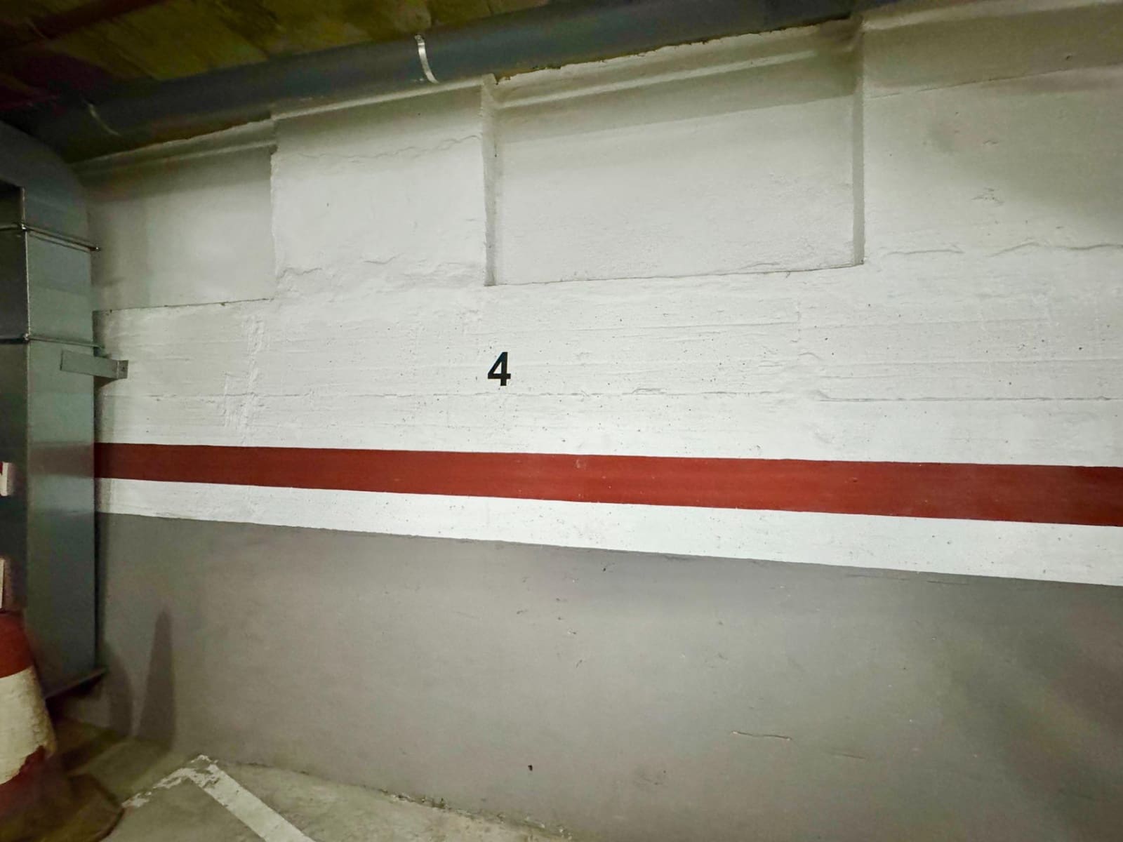 2 bedroom Flat for sale in Palma de Mallorca with garage - € 459,000 (Ref: 9555795)