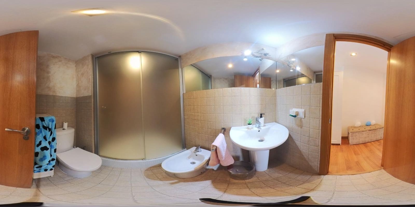 2 bedroom Flat for sale in Palma de Mallorca with garage - € 459,000 (Ref: 9555795)