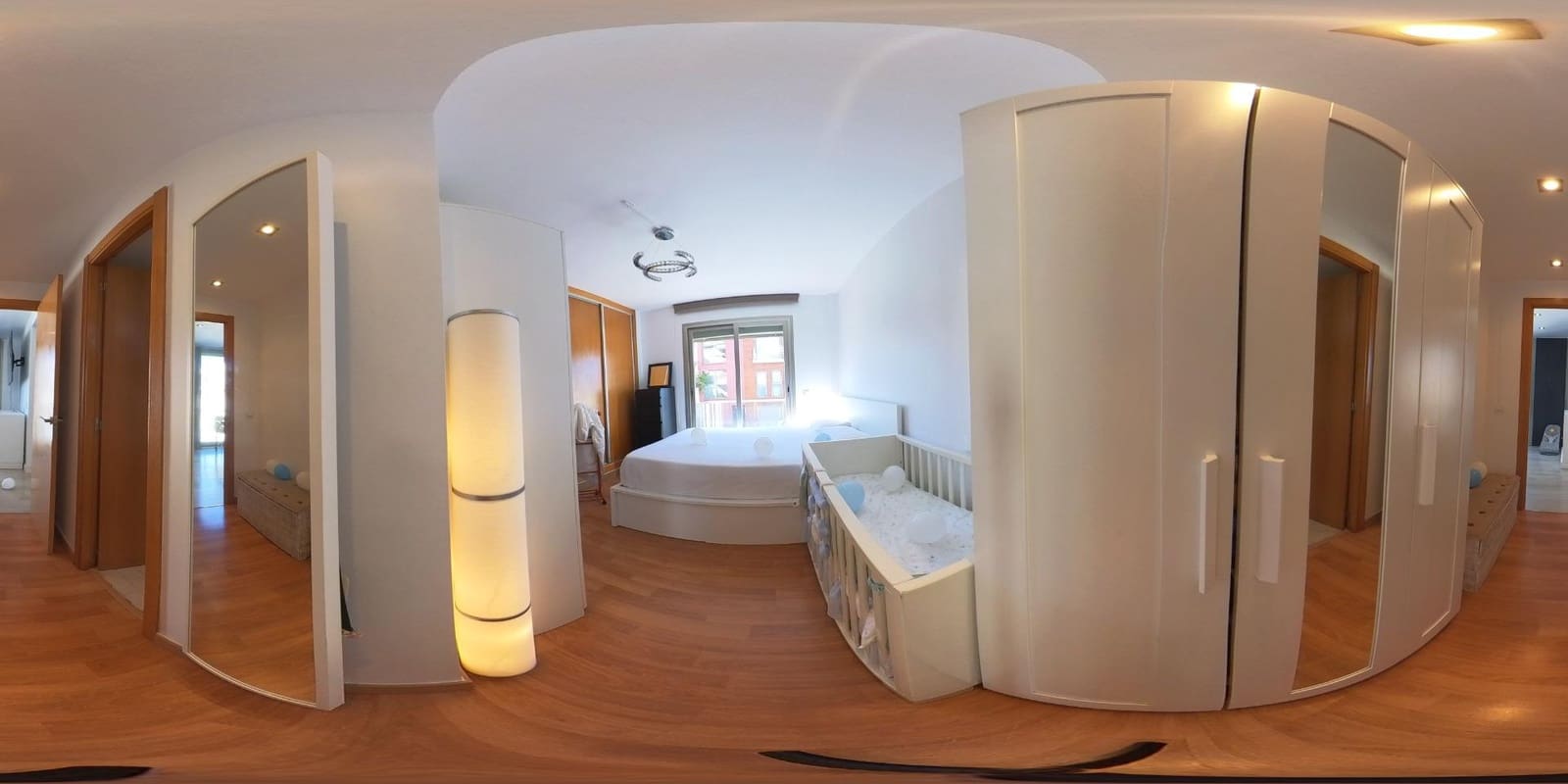 2 bedroom Flat for sale in Palma de Mallorca with garage - € 459,000 (Ref: 9555795)