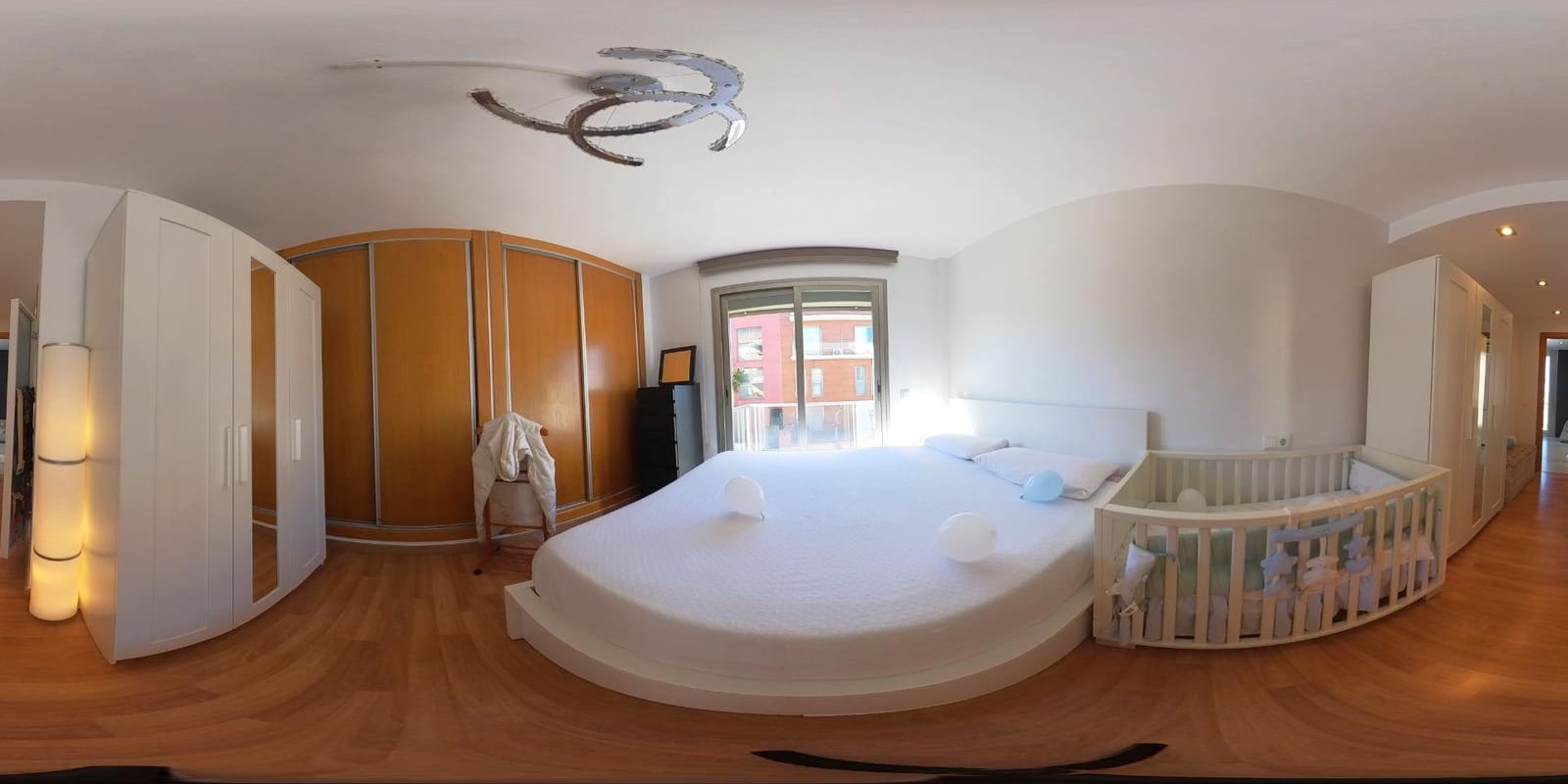 2 bedroom Flat for sale in Palma de Mallorca with garage - € 459,000 (Ref: 9555795)