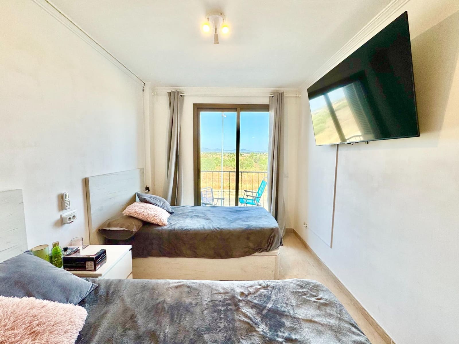 2 bedroom Flat for sale in Campos with garage - € 299,000 (Ref: 9596088)