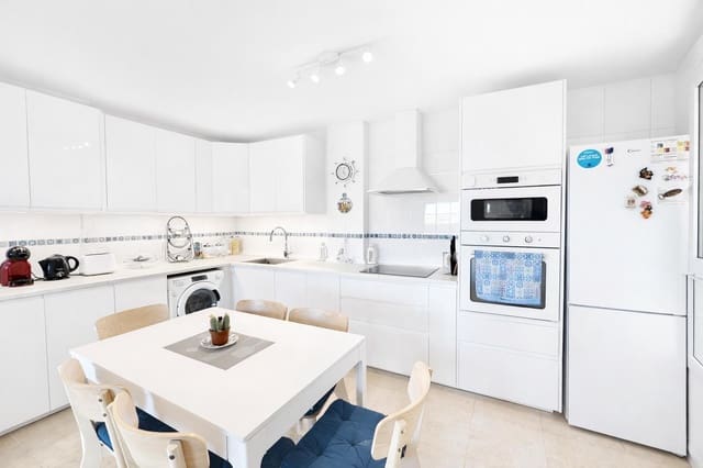 2 bedroom Flat for sale in Campos with garage - € 295,000 (Ref: 9596088)