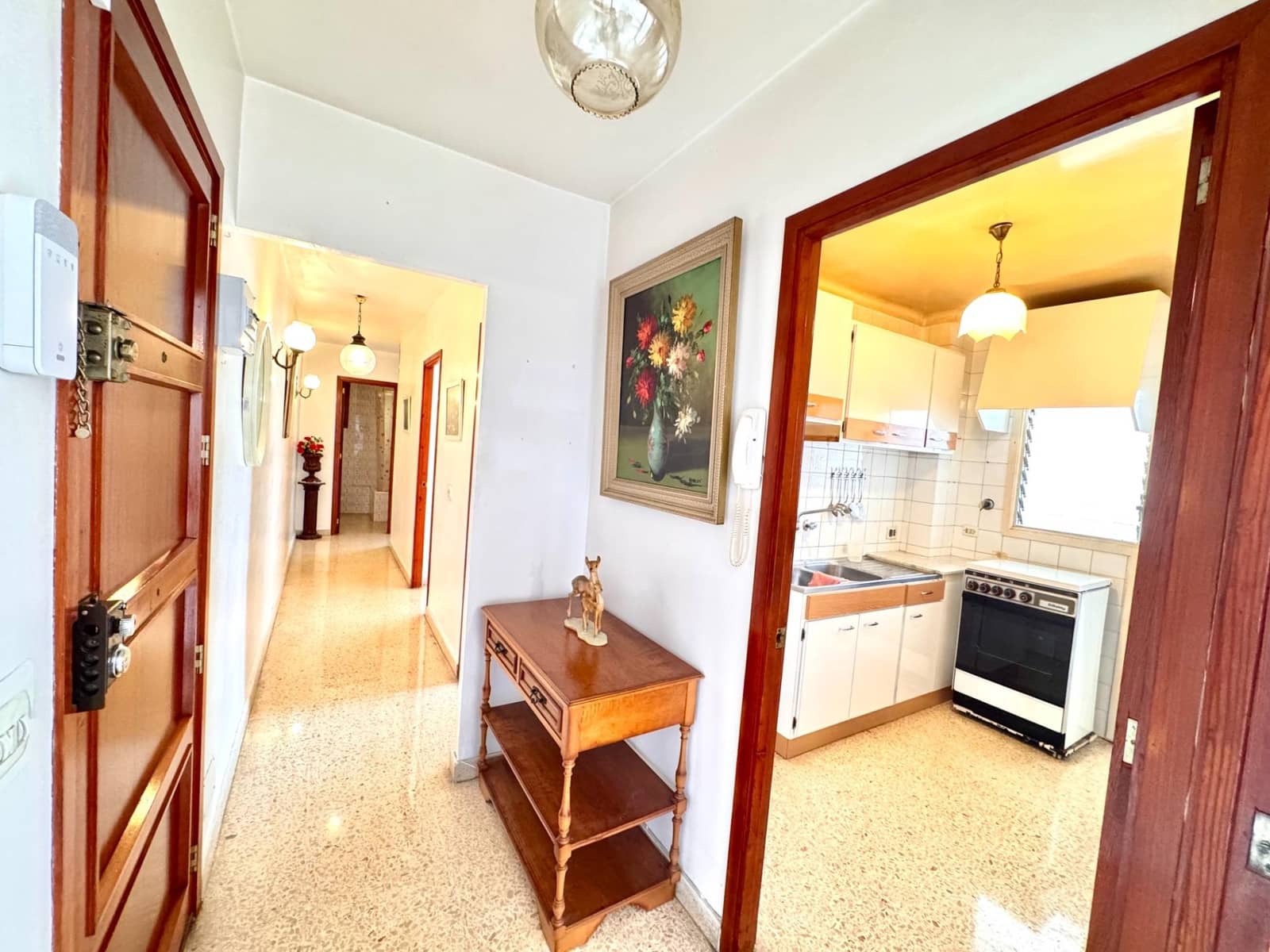 3 bedroom Flat for sale in Palma de Mallorca with garage - € 315,000 (Ref: 9627455)