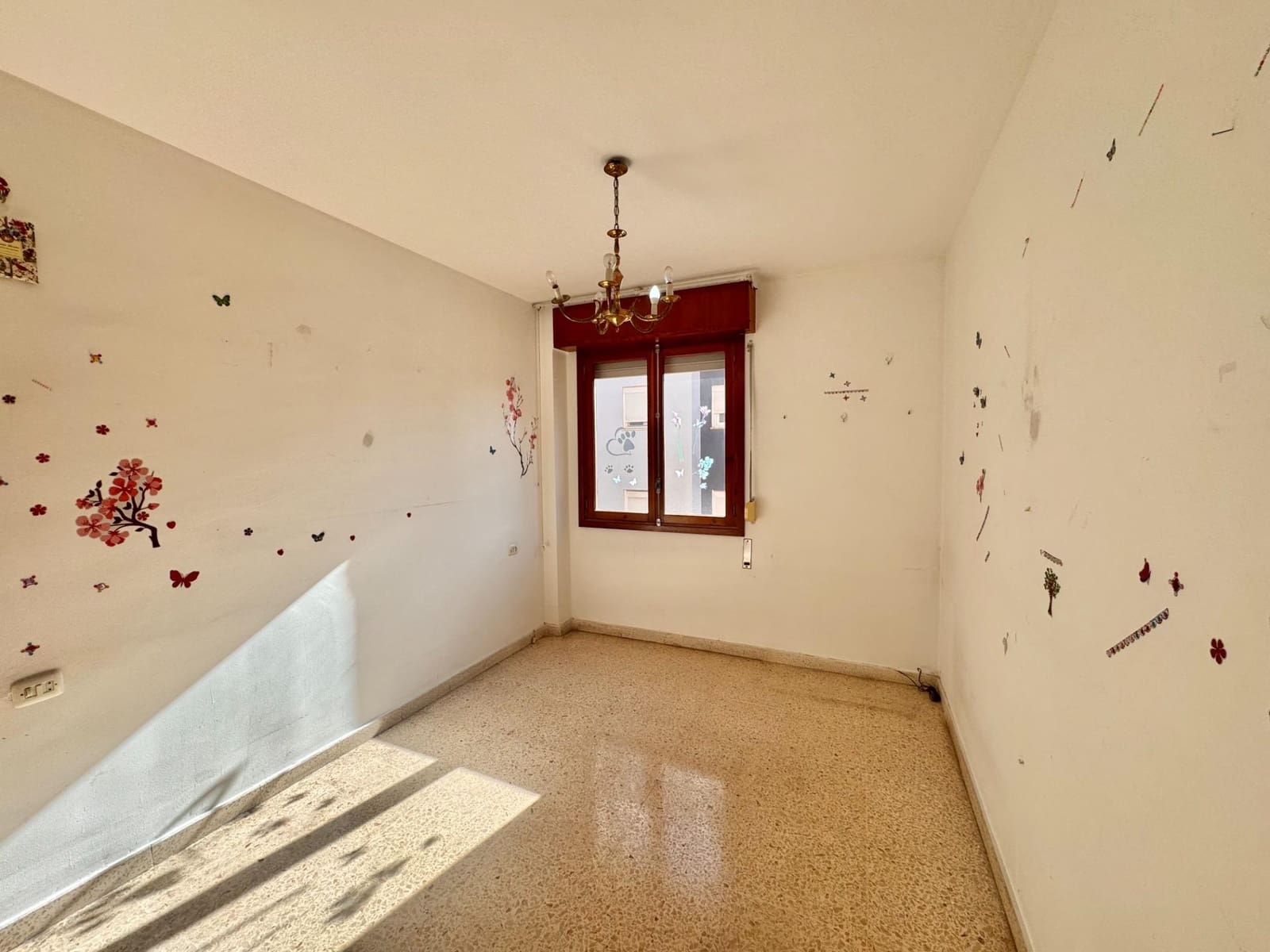 3 bedroom Flat for sale in Palma de Mallorca with garage - € 315,000 (Ref: 9627455)