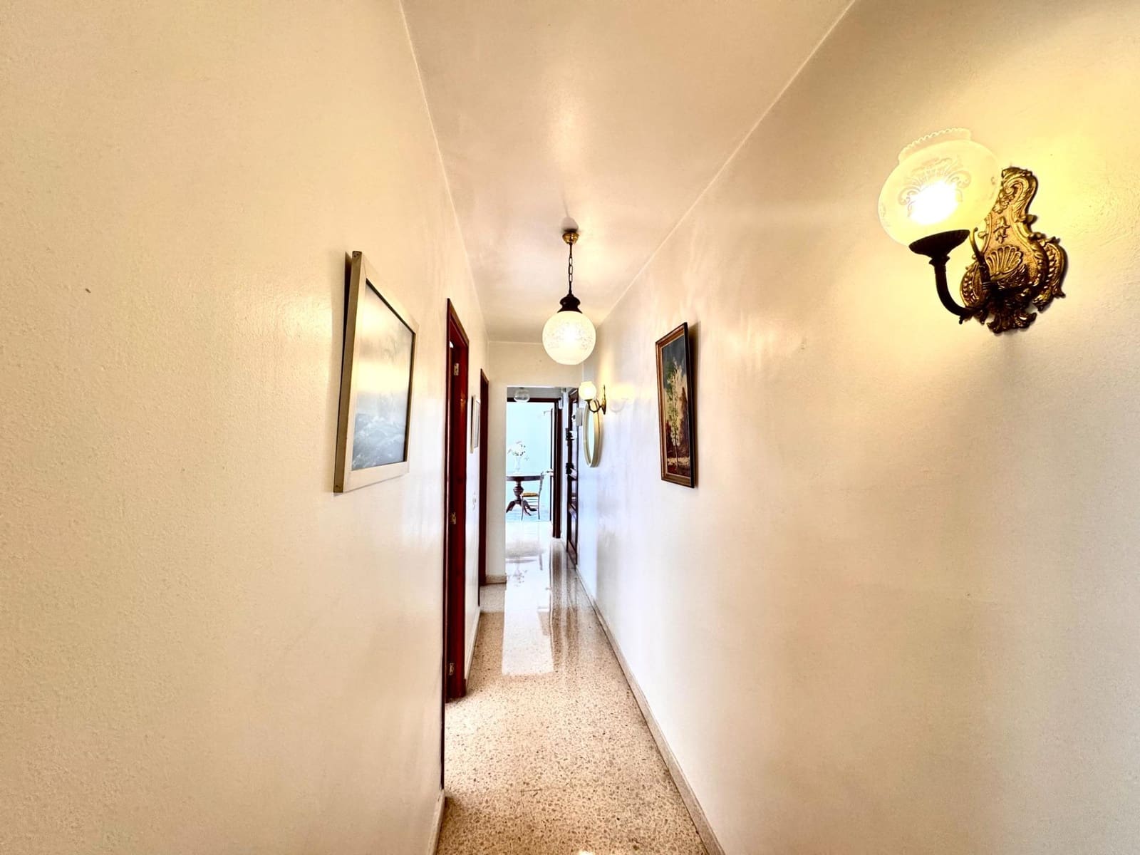 3 bedroom Flat for sale in Palma de Mallorca with garage - € 315,000 (Ref: 9627455)