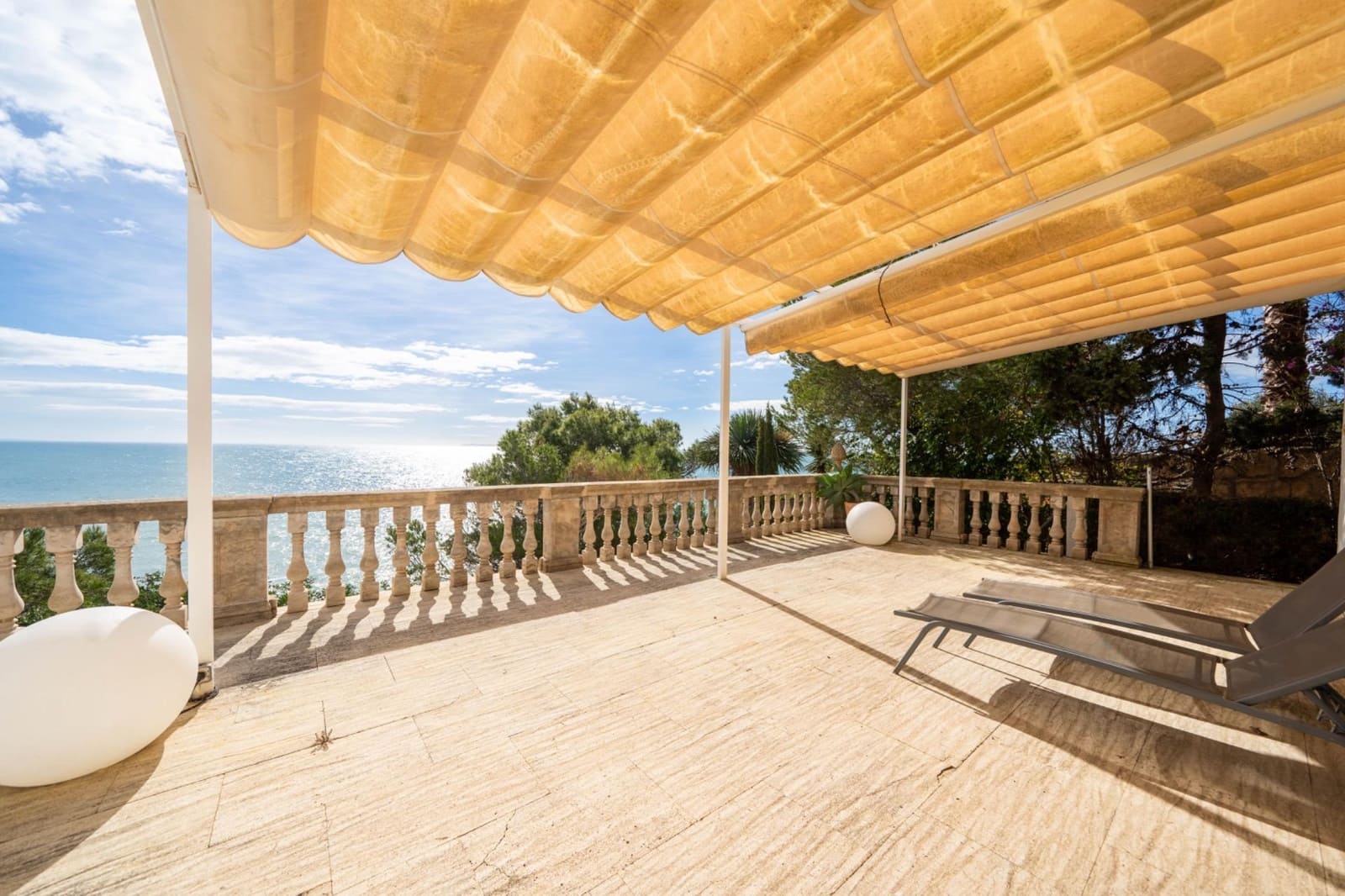4 sypialnia Willa na sprzedaż w Llucmajor z basenem garażem - 2 690 000 € (Ref: 9634198)