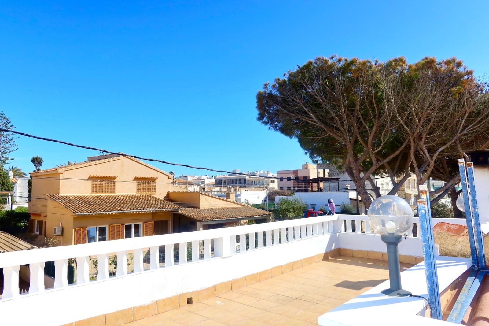 4 bedroom Villa for sale in Ses Salines with garage - € 1,200,000 (Ref: 9650359)