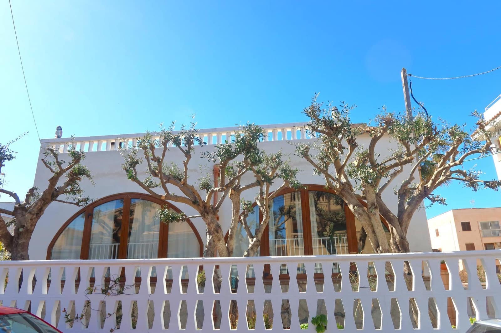 4 bedroom Villa for sale in Ses Salines with garage - € 1,200,000 (Ref: 9650359)