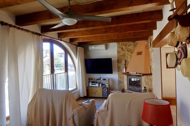 Chalet de 4 habitaciones en Ses Salines en venta con garaje - 1.085.000 € (Ref: 9650359)