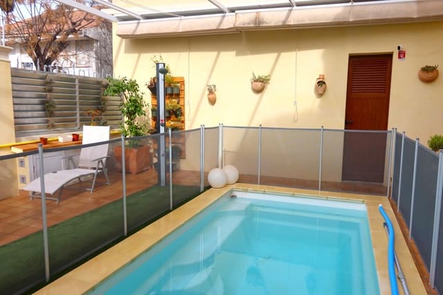 4 slaapkamer Villa te koop in Palma de Mallorca met zwembad garage - € 1.680.000 (Ref: 9650360)