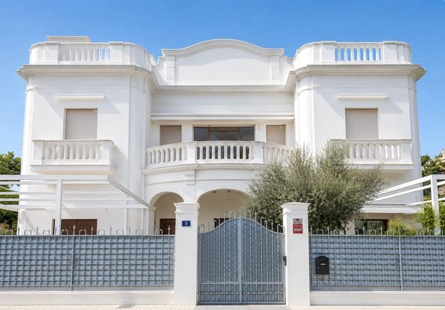 4 slaapkamer Villa te koop in Palma de Mallorca met zwembad garage - € 1.680.000 (Ref: 9650360)