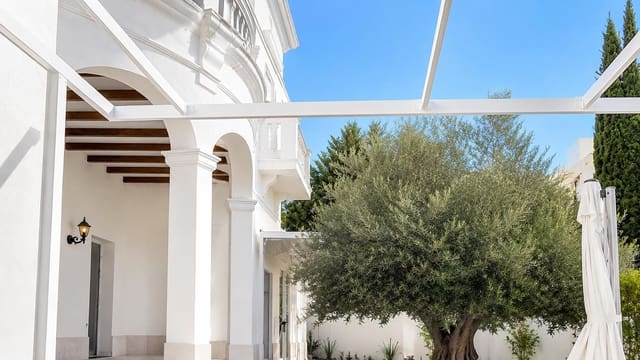 4 slaapkamer Villa te koop in Palma de Mallorca met zwembad garage - € 1.680.000 (Ref: 9650360)