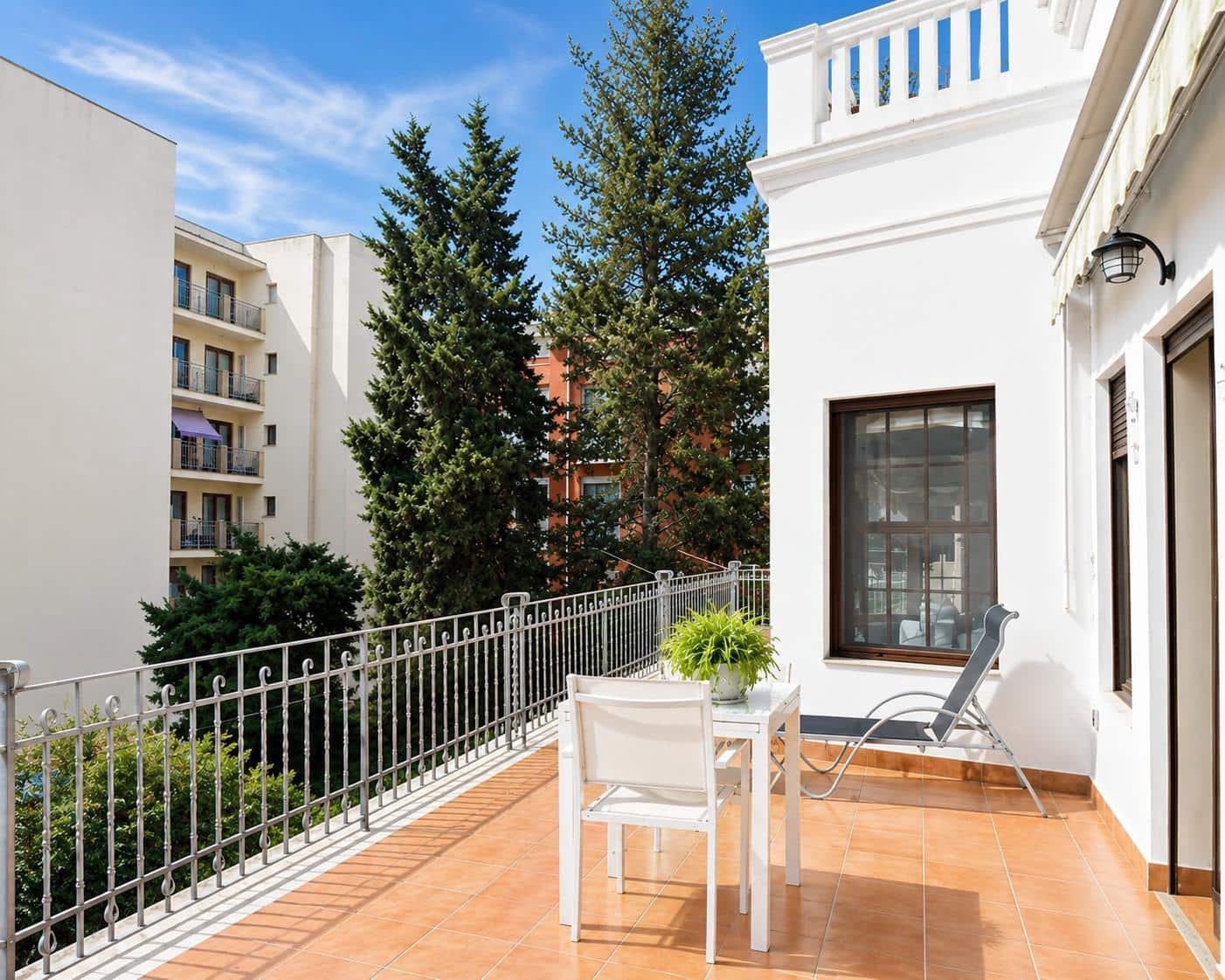 4 bedroom Villa for sale in Palma de Mallorca with pool garage - € 1,680,000 (Ref: 9650360)