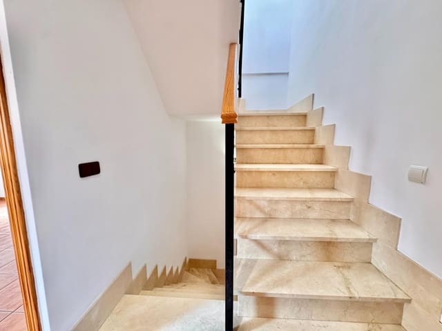 3 bedroom Terraced Villa for sale in Sant Jordi, Palma de Mallorca - € 420,000 (Ref: 9686381)