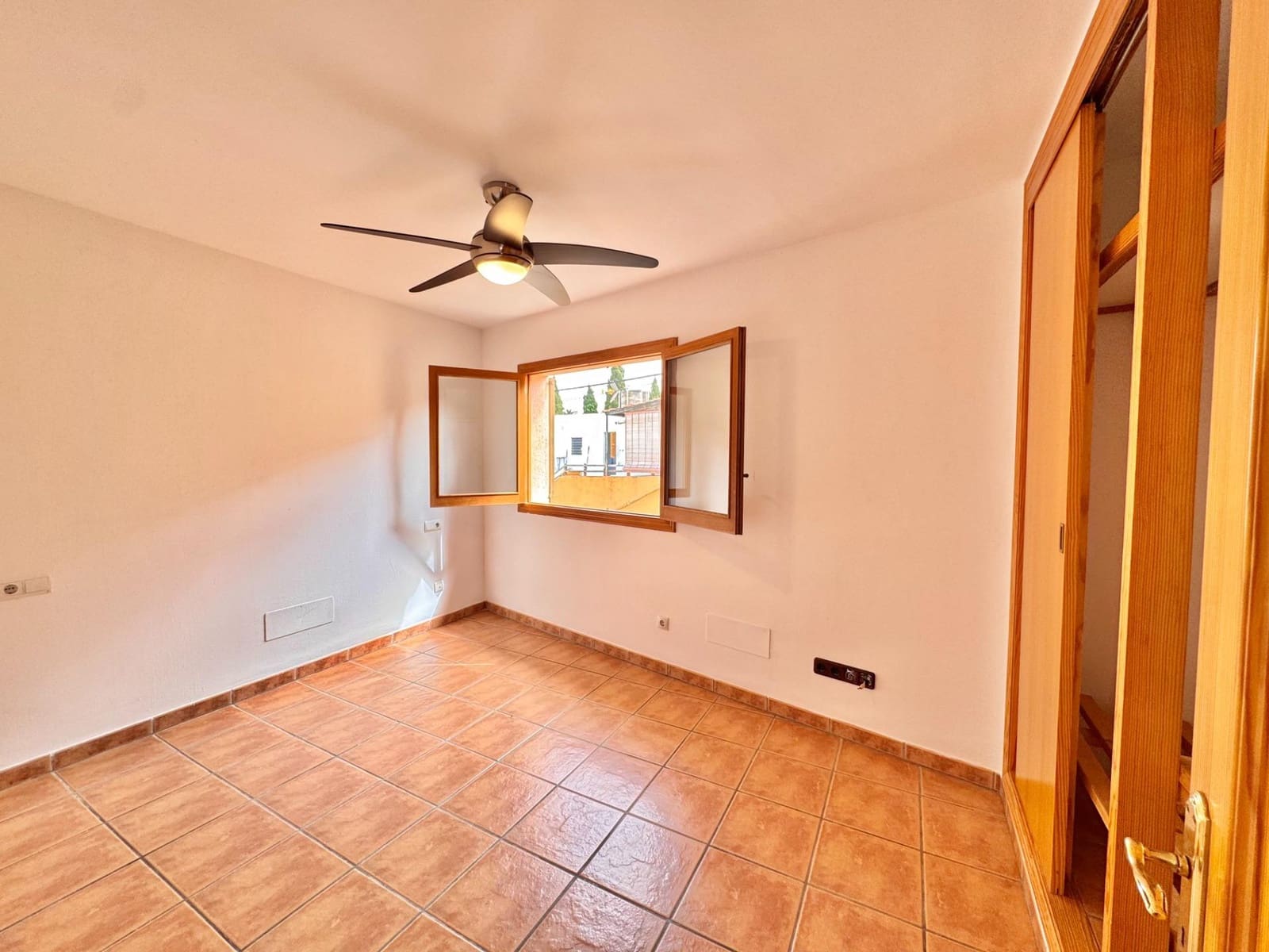 3 sovrum Radhus till salu i Sant Jordi - 420 000 € (Ref: 9686381)