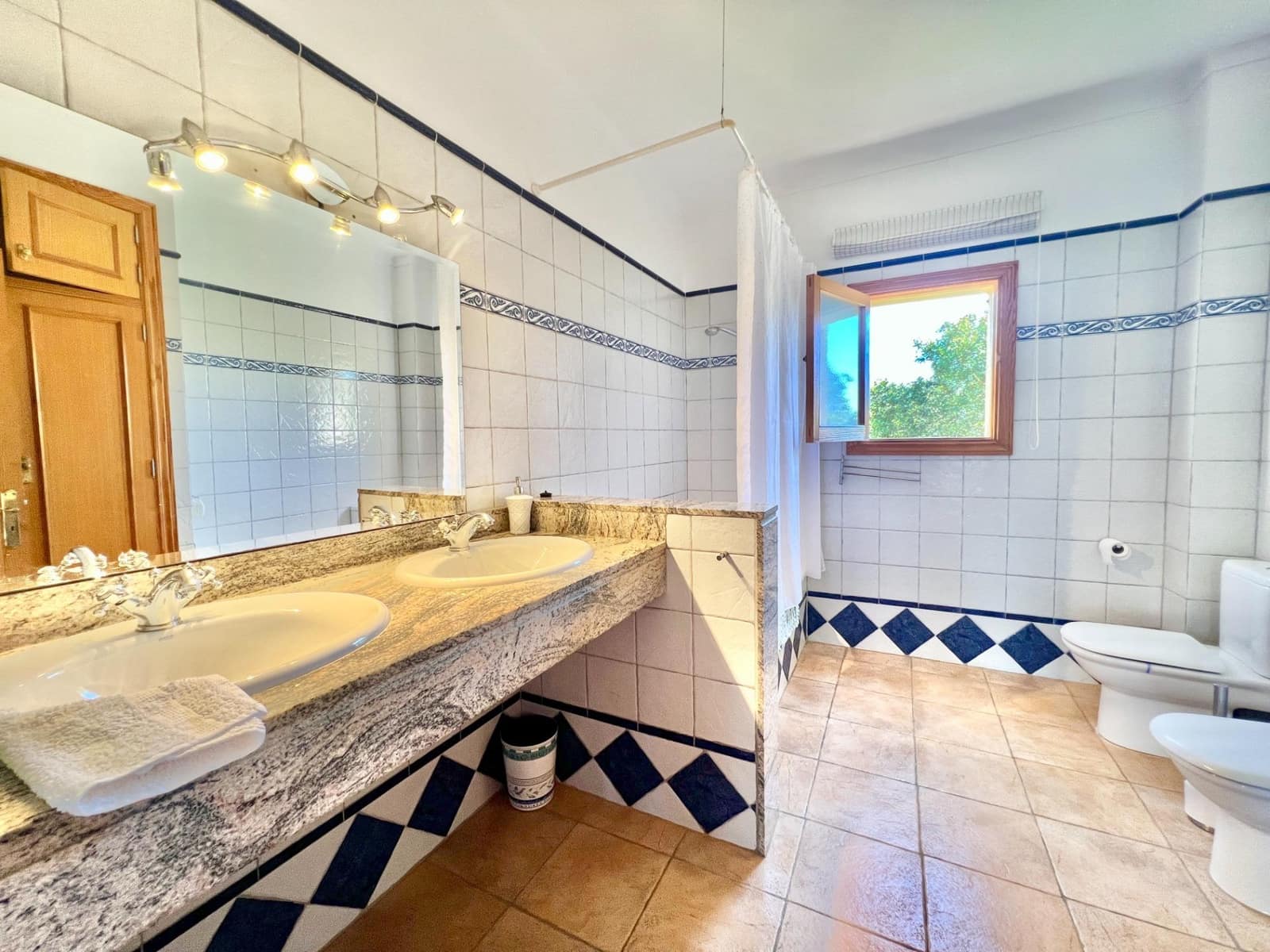 4 soveværelse Finca/Landehus til leje i Campos med swimmingpool garage - € 3.000 (Ref: 9690567)