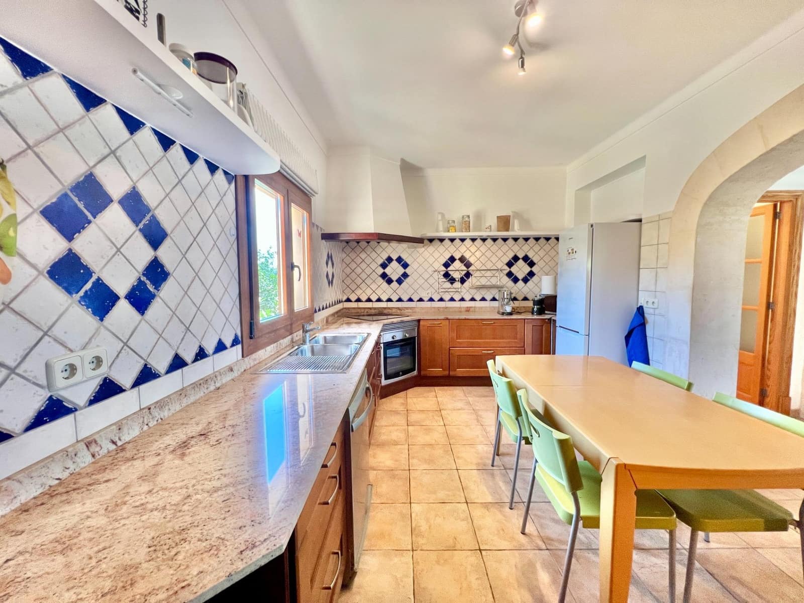 4 bedroom Finca/Country House for rent in Campos with pool garage - € 3,000 (Ref: 9690567)