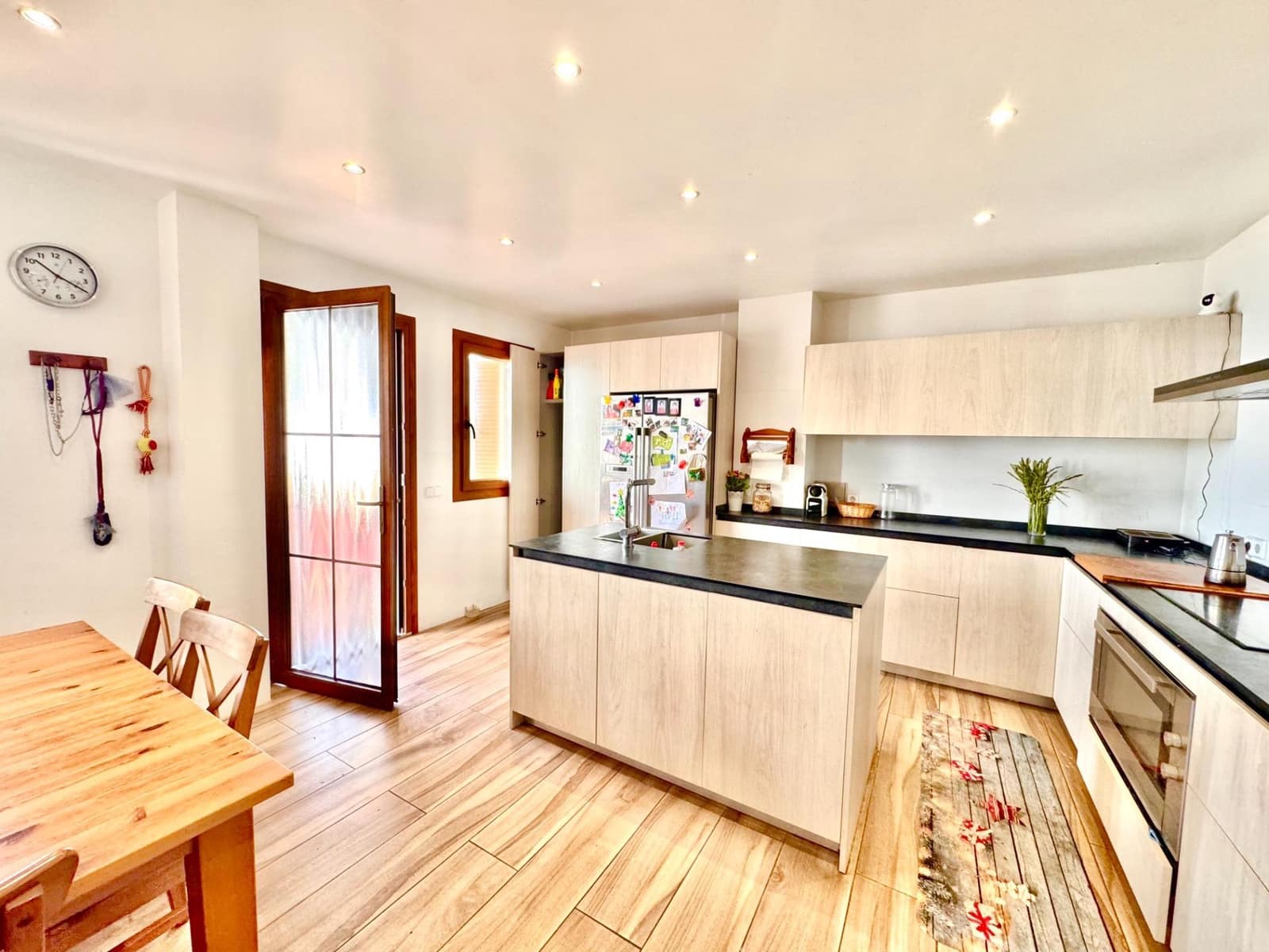 3 soverom Strandleiligheter til salgs i Palma de Mallorca med garasje - € 1 300 000 (Ref: 9690570)