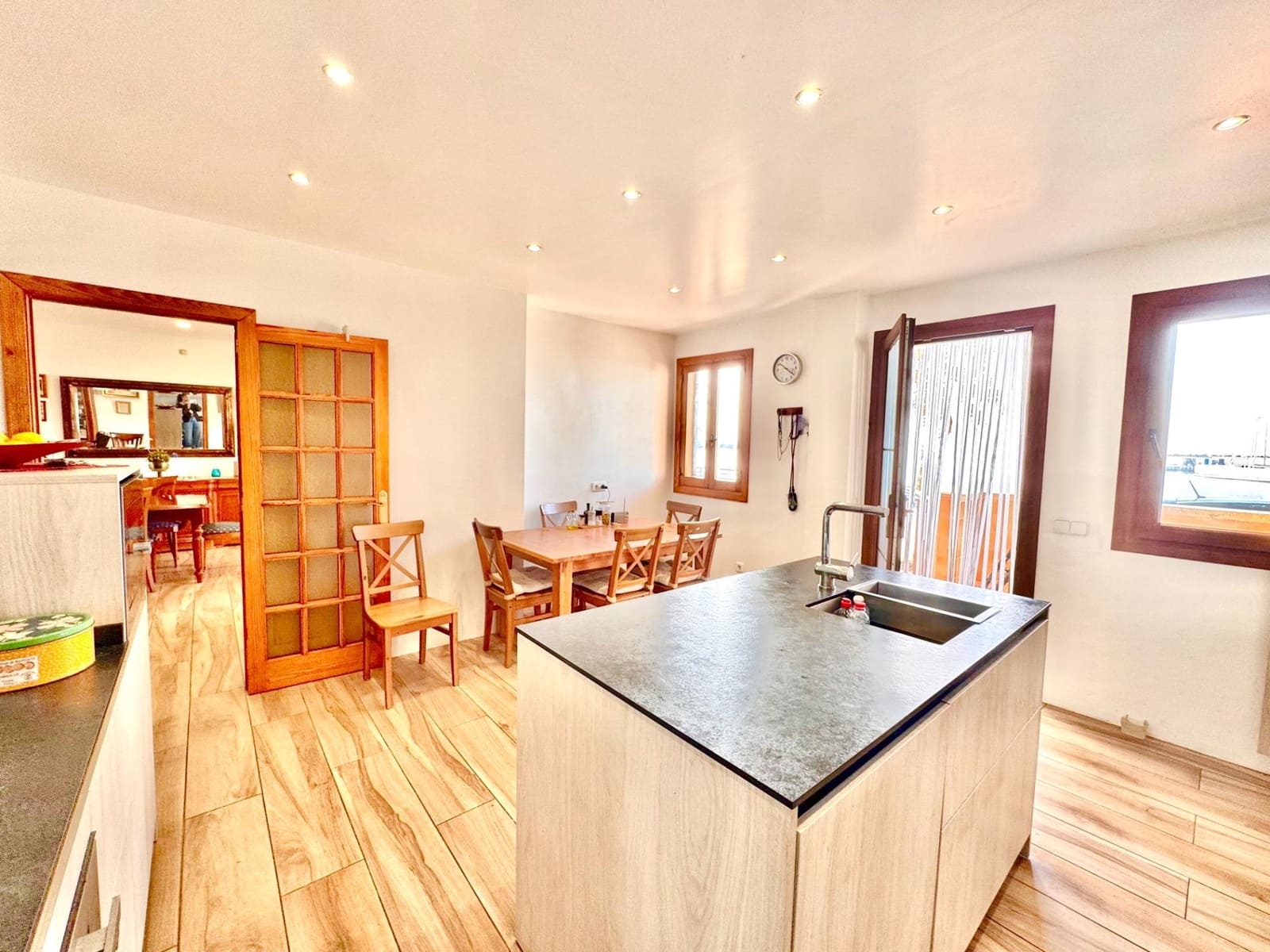 3 soverom Strandleiligheter til salgs i Palma de Mallorca med garasje - € 1 300 000 (Ref: 9690570)