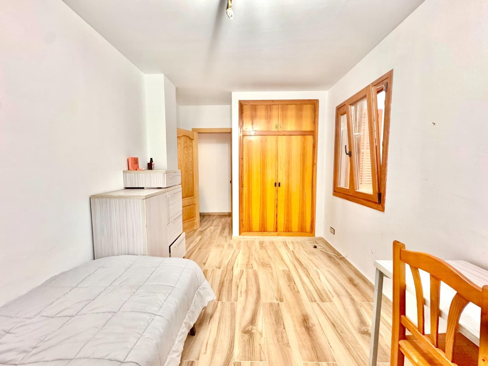 3 bedroom Beach Apartment for sale in Palma de Mallorca with garage - € 1,299,000 (Ref: 9690570)