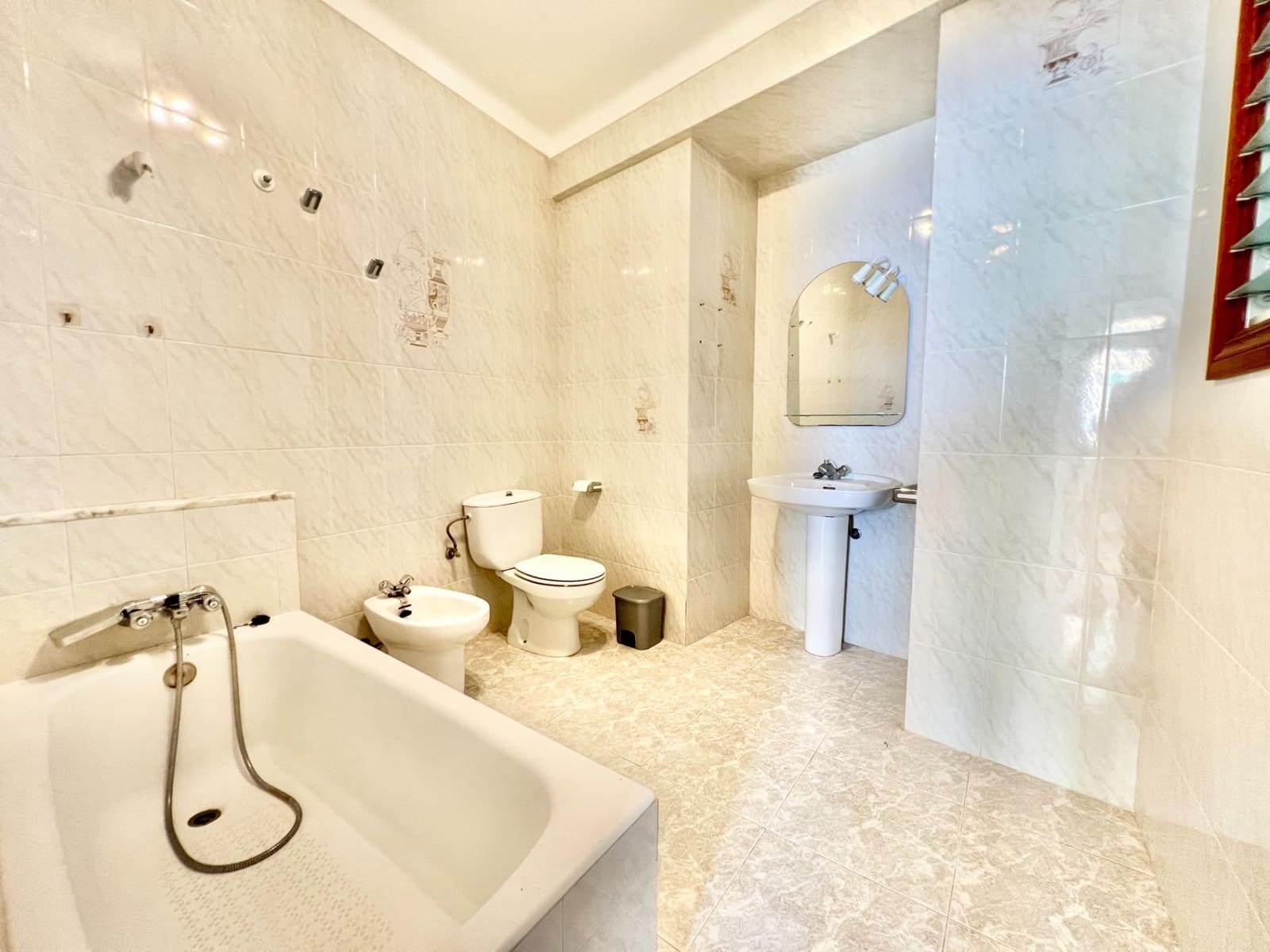 3 bedroom Flat for rent in Campos - € 1,200 (Ref: 9695296)