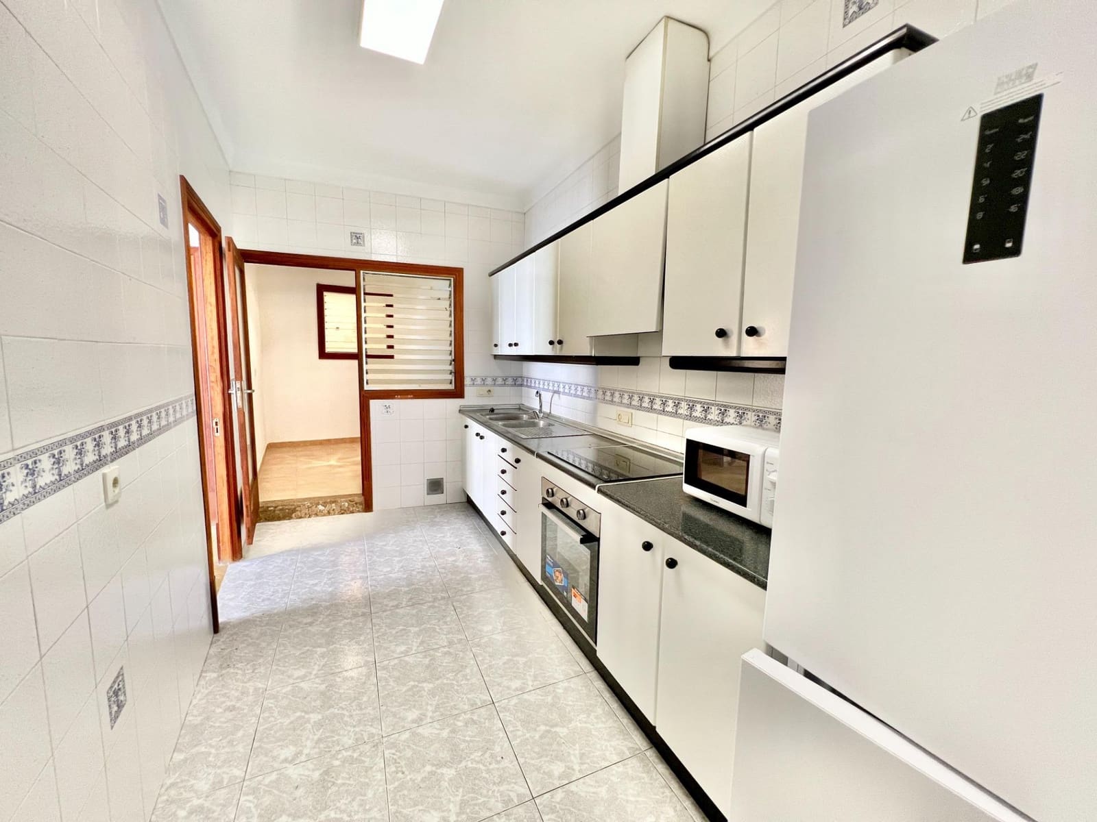 3 bedroom Flat for rent in Campos - € 1,200 (Ref: 9695296)