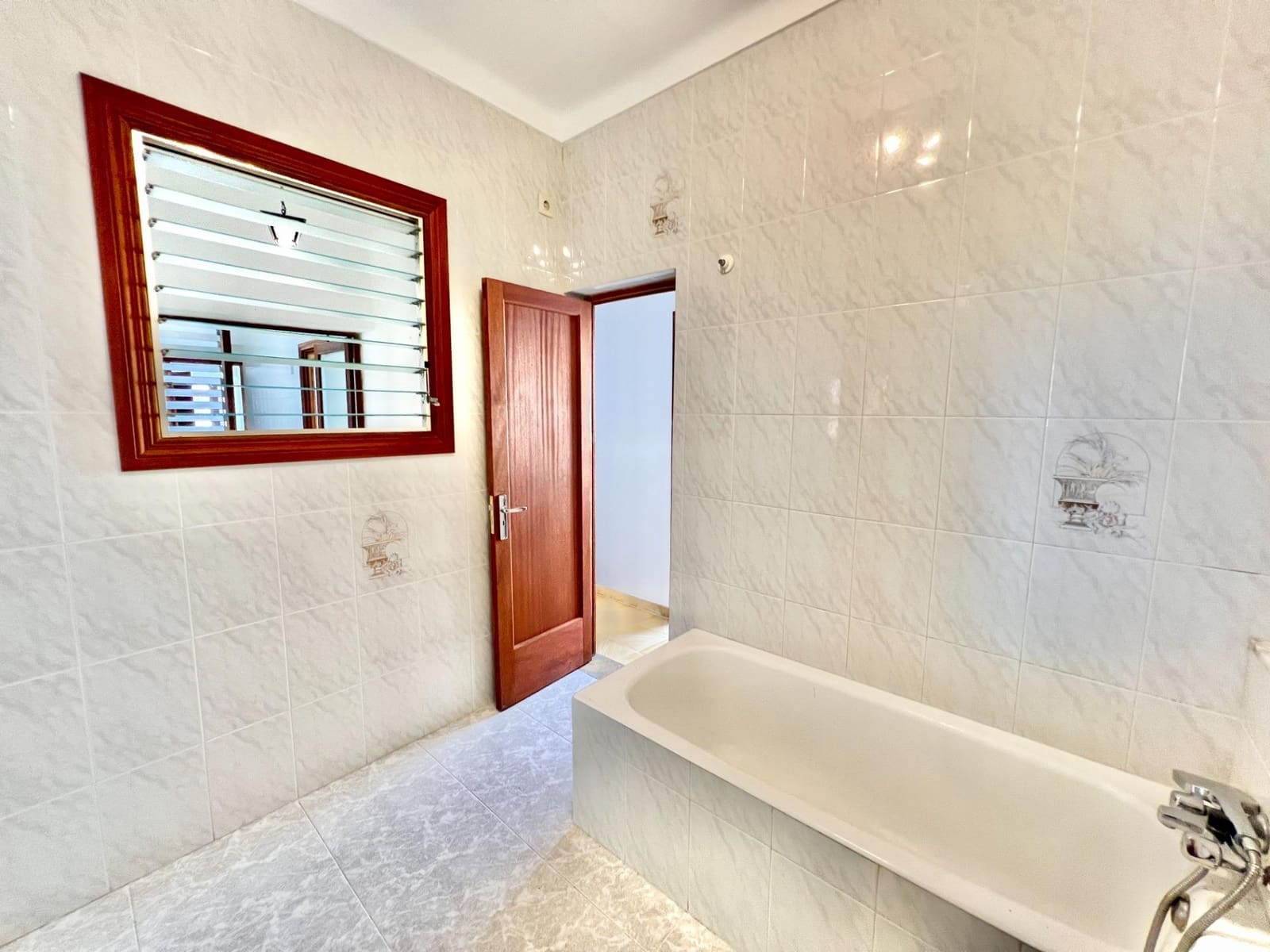 3 bedroom Flat for rent in Campos - € 1,200 (Ref: 9695296)