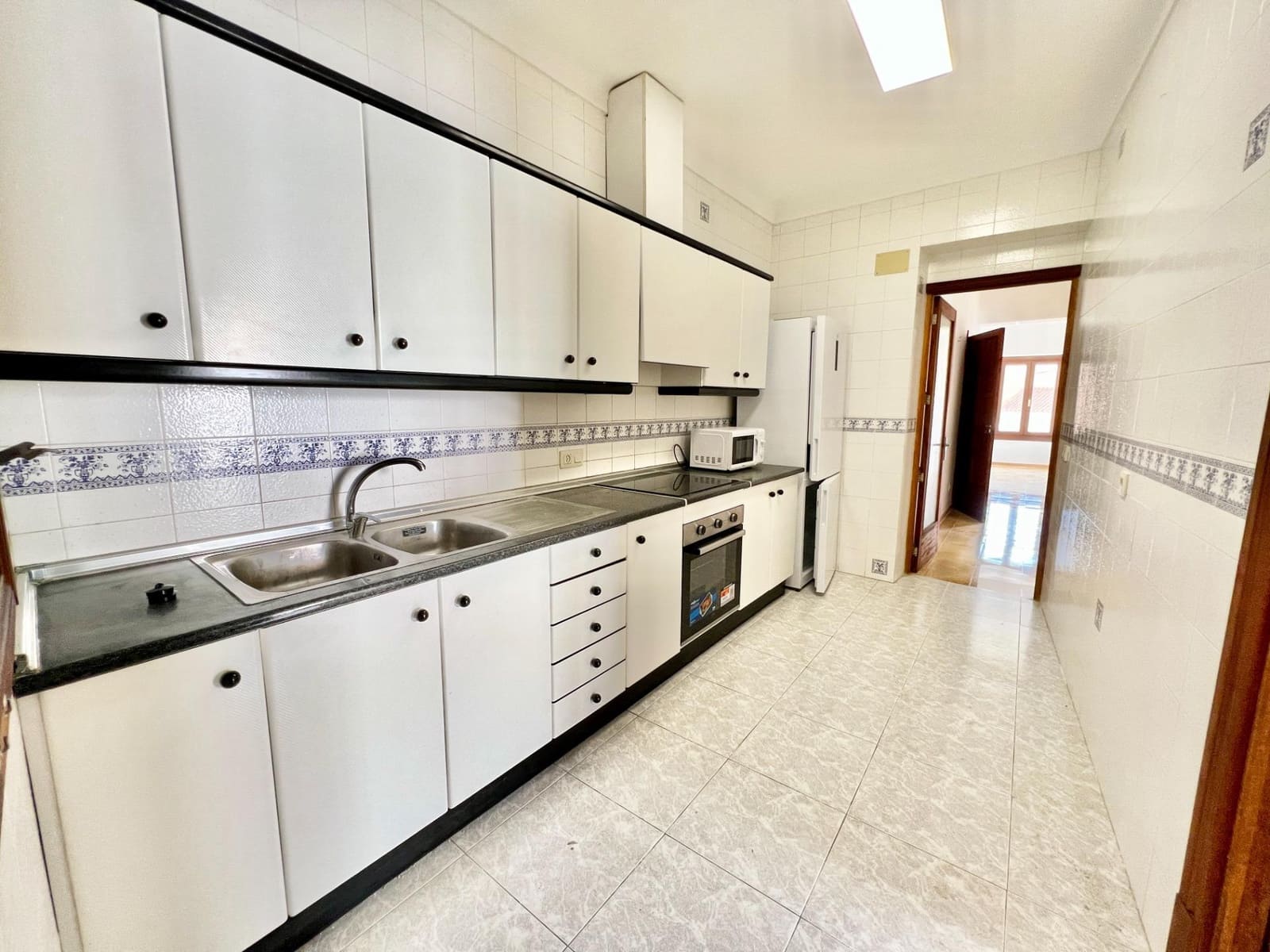 3 bedroom Flat for rent in Campos - € 1,200 (Ref: 9695296)