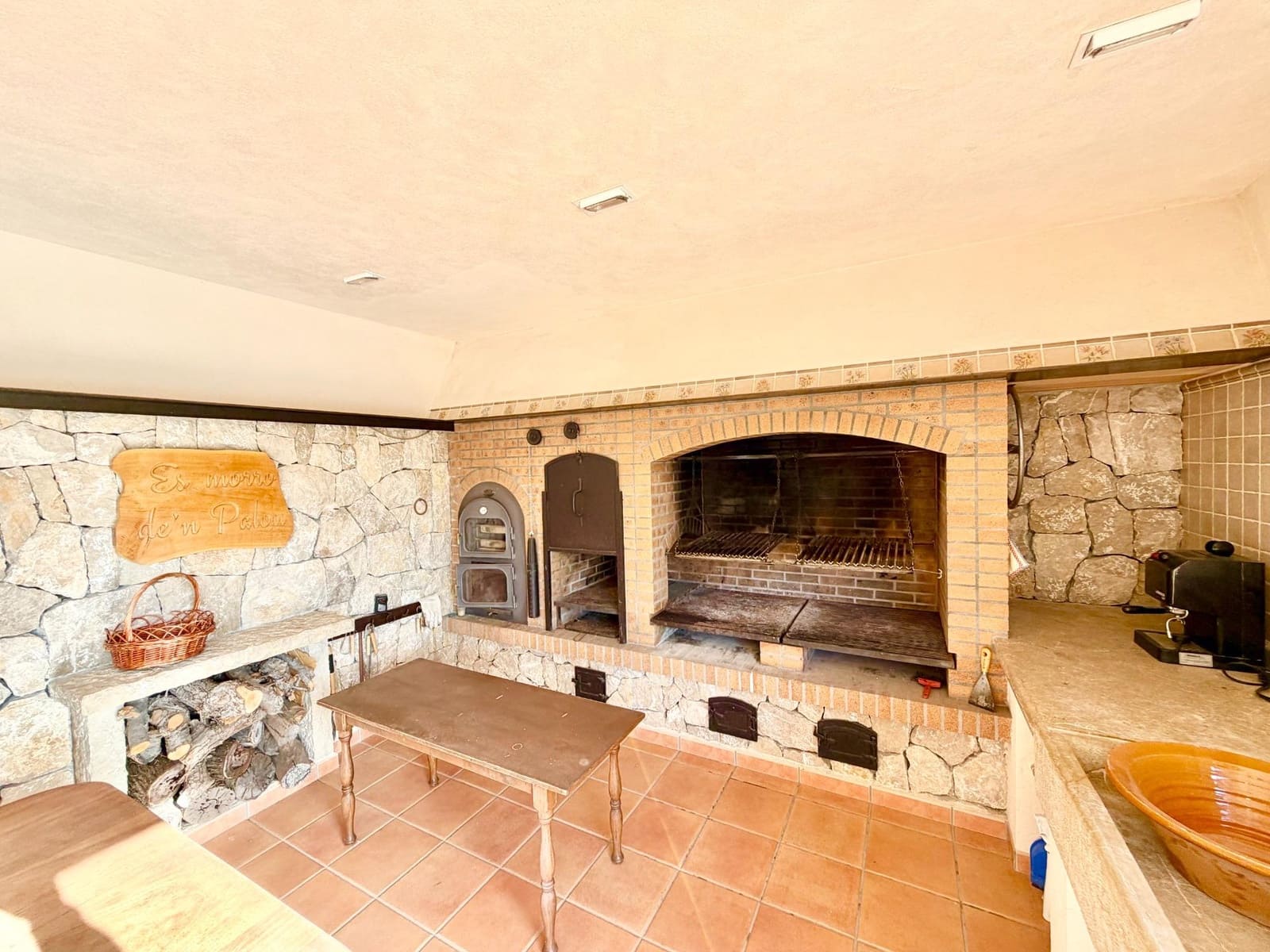 3 bedroom Finca/Country House for sale in Palma de Mallorca with pool garage - € 1,890,000 (Ref: 9711933)