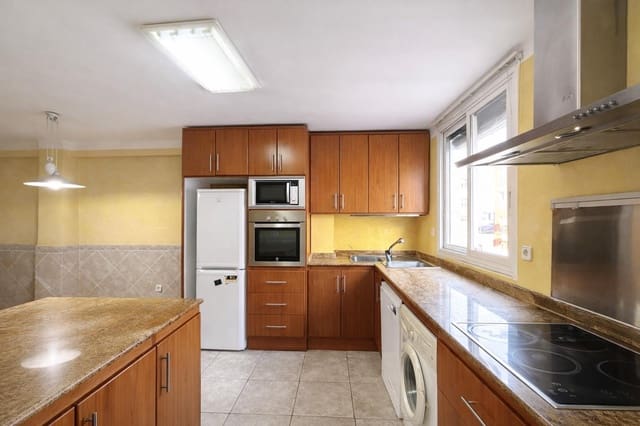 2 bedroom Flat for sale in Santa Catalina, Palma de Mallorca - € 399,000 (Ref: 9711934)