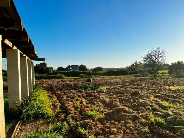 Grond te koop in Son Ferriol, Palma de Mallorca - € 550.000 (Ref: 9711935)