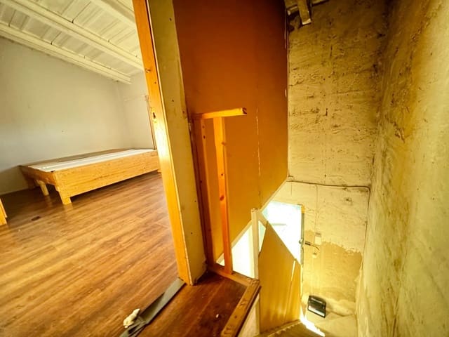 Teren niezagospodarowany na sprzedaż w Son Ferriol, Palma de Mallorca - 550 000 € (Ref: 9711935)