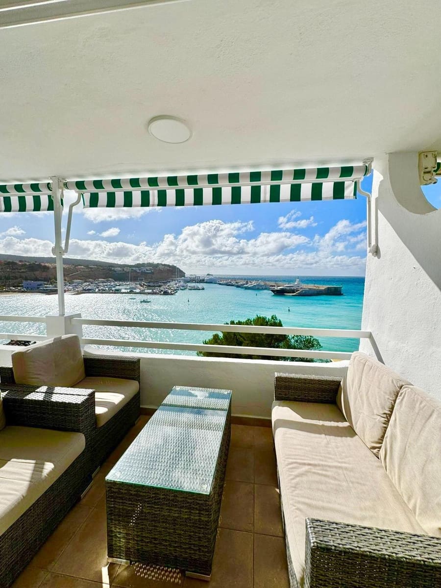 2 quarto Apartamento para arrendar em El Toro / Port Adriano - 2 000 € (Ref: 9711936)