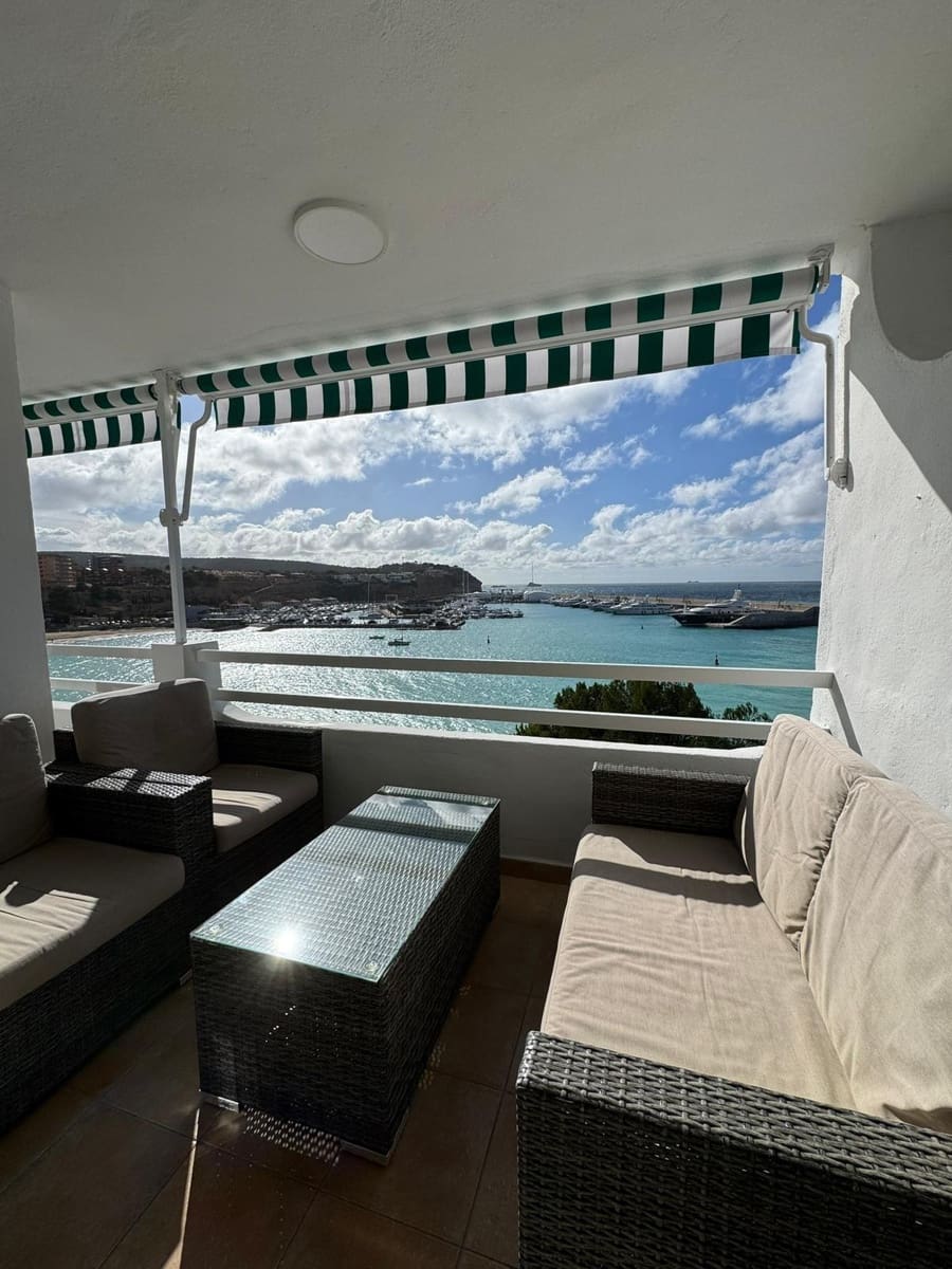 2 quarto Apartamento para arrendar em El Toro / Port Adriano - 2 000 € (Ref: 9711936)