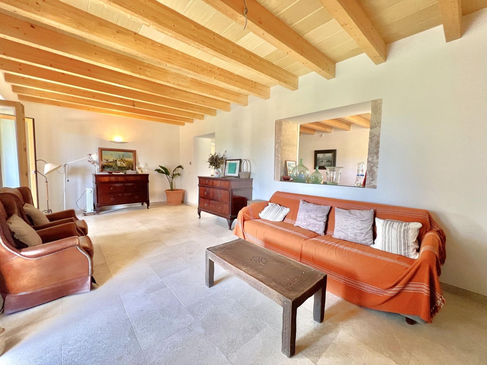 2 bedroom Finca/Country House for sale in Porreres - € 675,000 (Ref: 9721661)