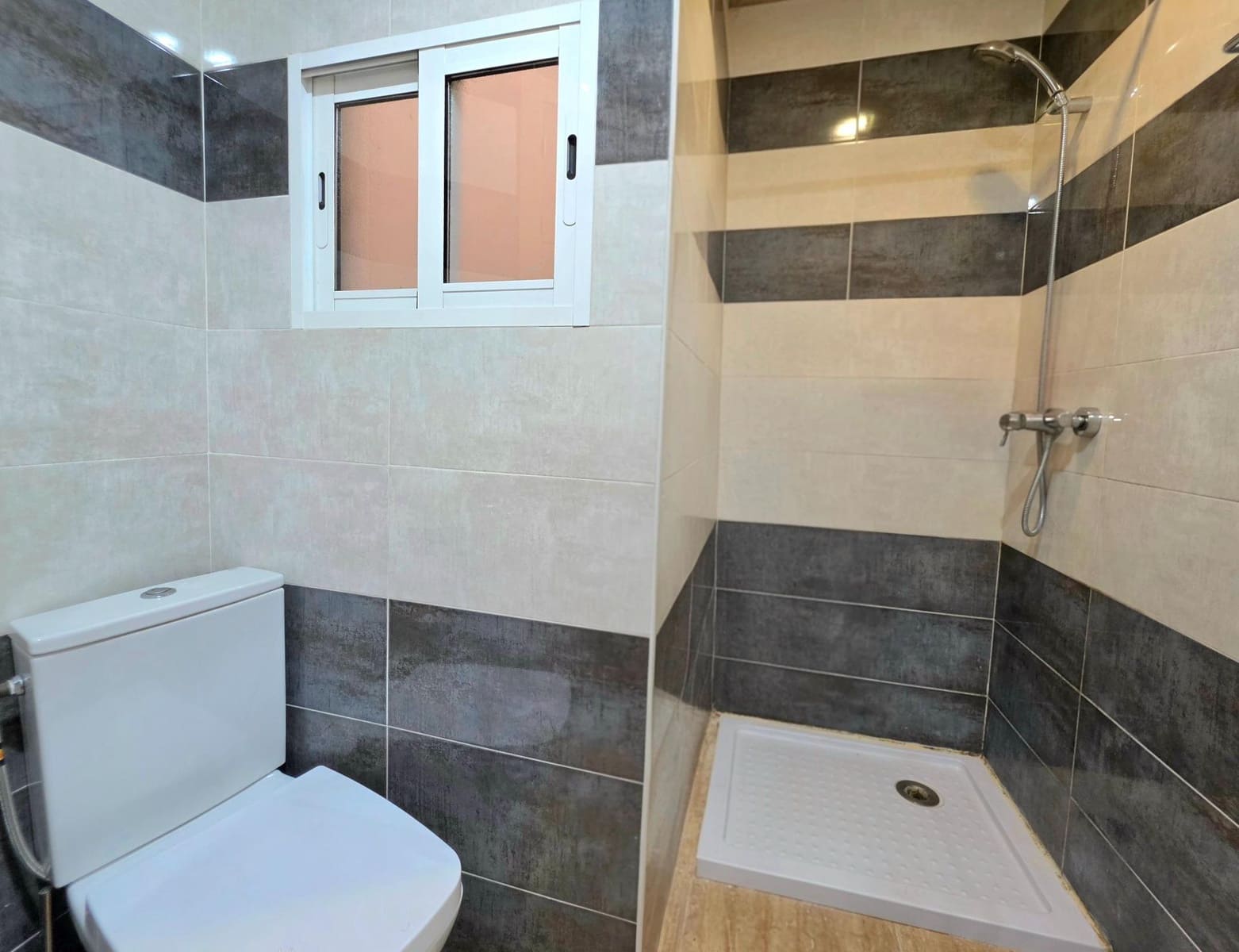 2 bedroom Flat for sale in Palma de Mallorca - € 309,000 (Ref: 9738529)