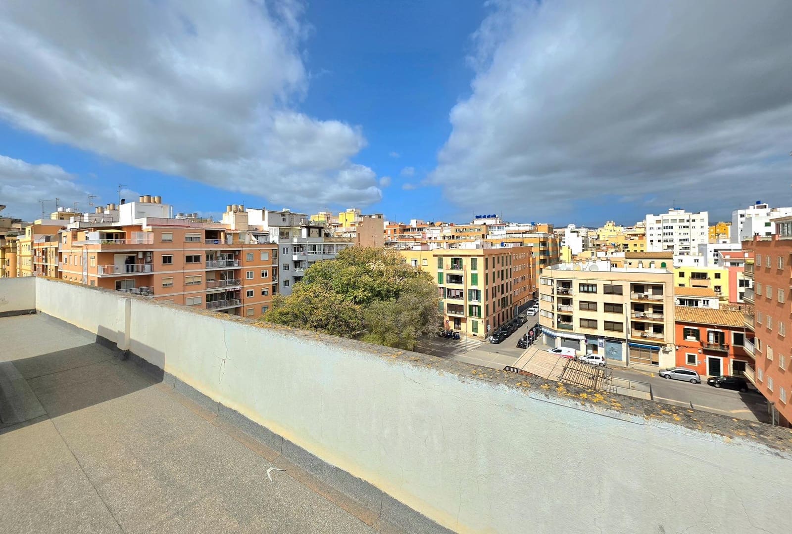 2 bedroom Flat for sale in Palma de Mallorca - € 309,000 (Ref: 9738529)