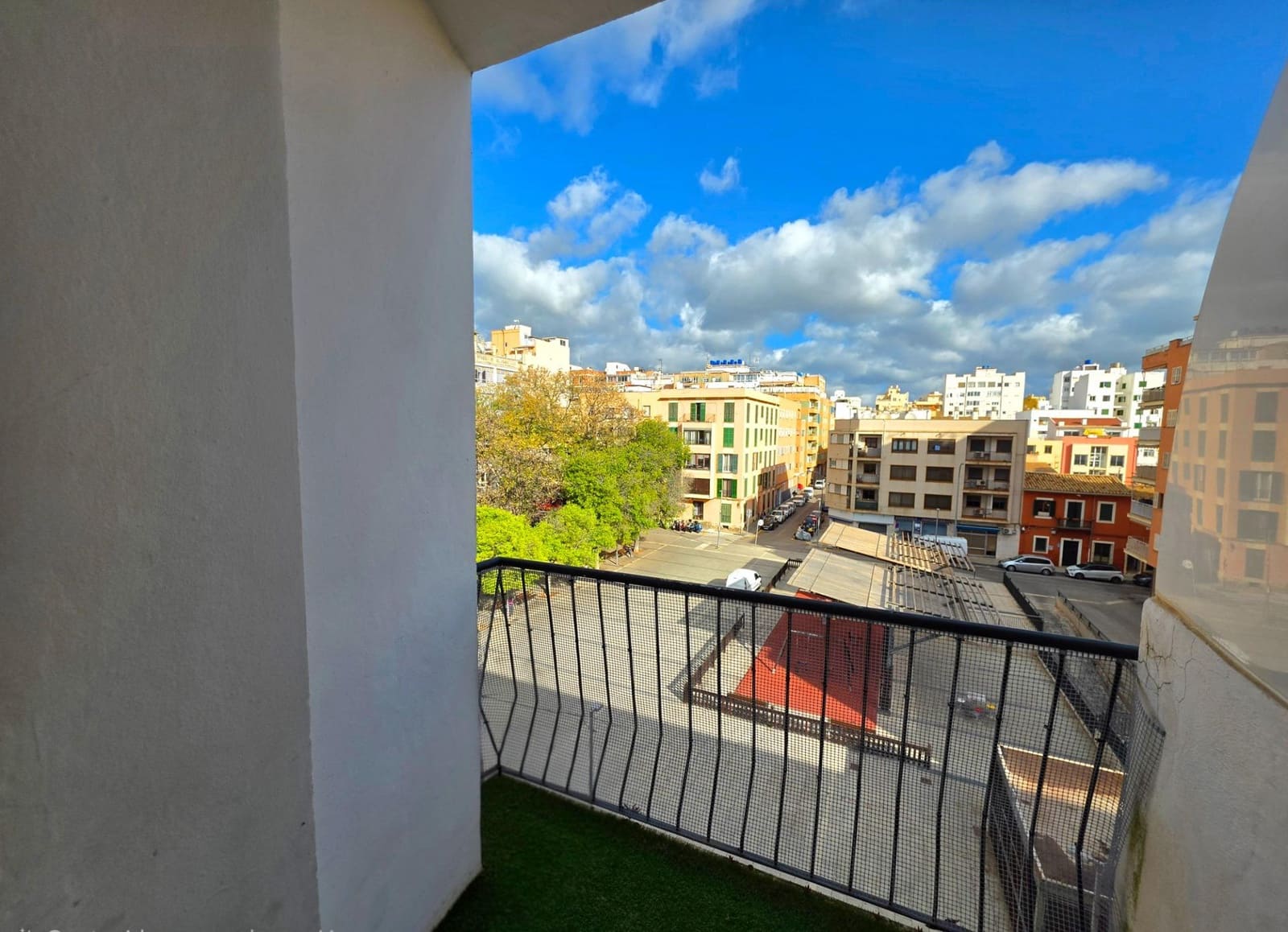 2 bedroom Flat for sale in Palma de Mallorca - € 309,000 (Ref: 9738529)