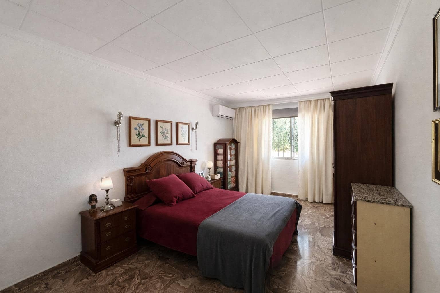 9 makuuhuone Huvila myytävänä paikassa Les Palmeres mukana uima-altaan 
autotalli - 895 000 € (Ref: 9744127)