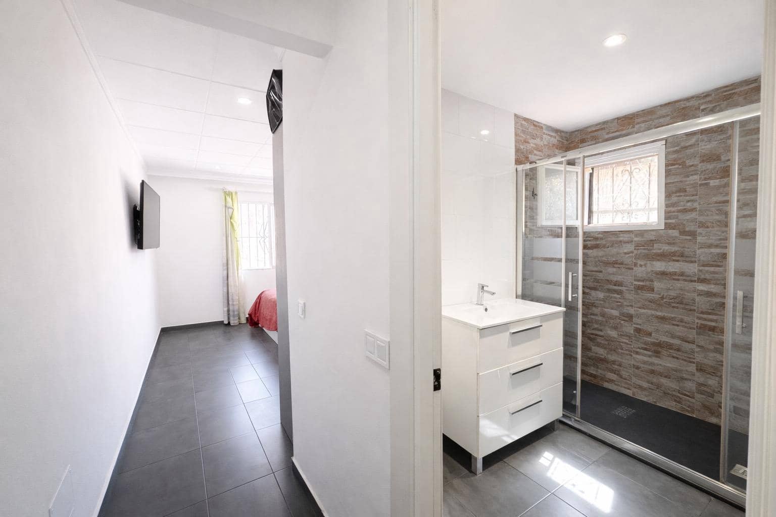 9 makuuhuone Huvila myytävänä paikassa Les Palmeres mukana uima-altaan 
autotalli - 895 000 € (Ref: 9744127)