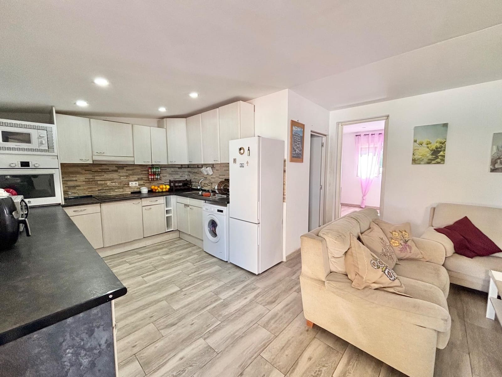 9 makuuhuone Huvila myytävänä paikassa Les Palmeres mukana uima-altaan 
autotalli - 895 000 € (Ref: 9744127)