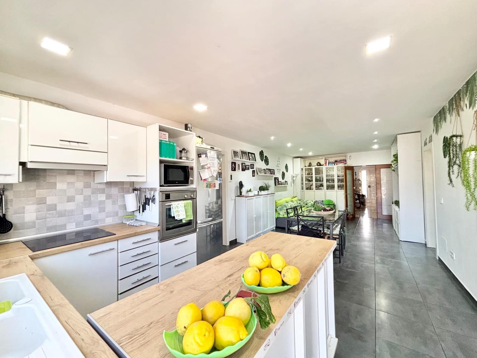 9 makuuhuone Huvila myytävänä paikassa Les Palmeres mukana uima-altaan 
autotalli - 895 000 € (Ref: 9744127)